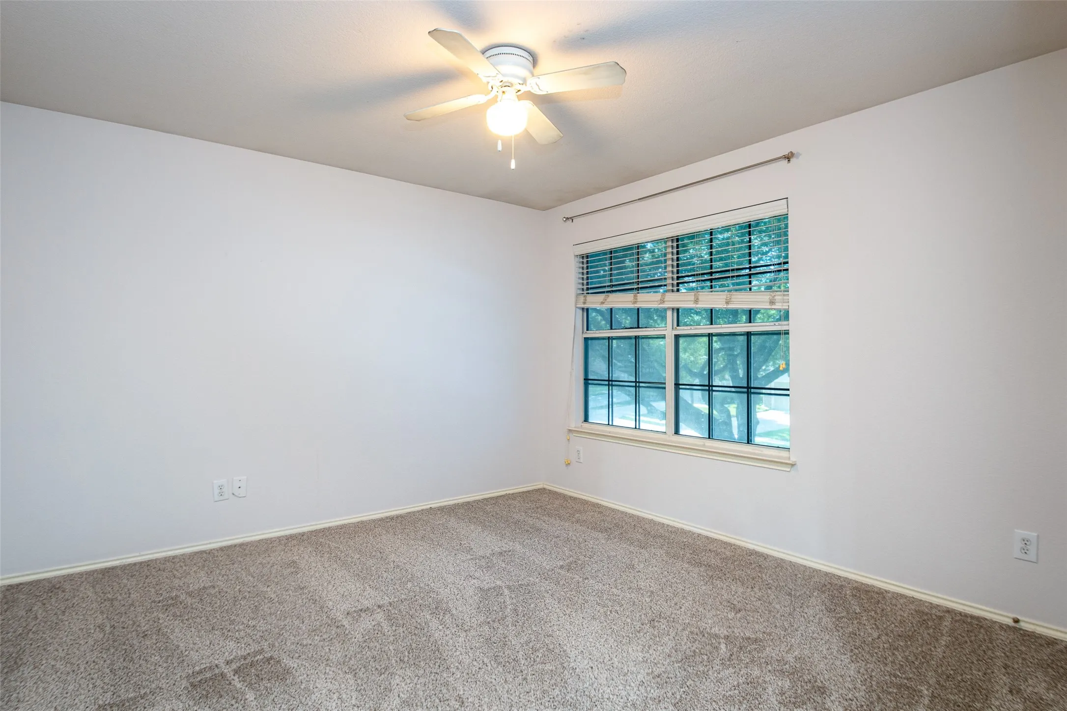 Townhouse For Rent in Denton County , 7049 Van Gogh Drive, Plano, Texas 75093, 3 Bedroom, 4 Bathroom, 2 Garage spaces, 1,939 Sqft, built in 2001, mls#21348360, Real Estate Agent in Plano, Homes For Rent in Denton county, Homes For Rent in Plano, Realtor in Plano Texas, Real Estate Brokerage Independent Realty Texas, Luminita Cordes Realtor