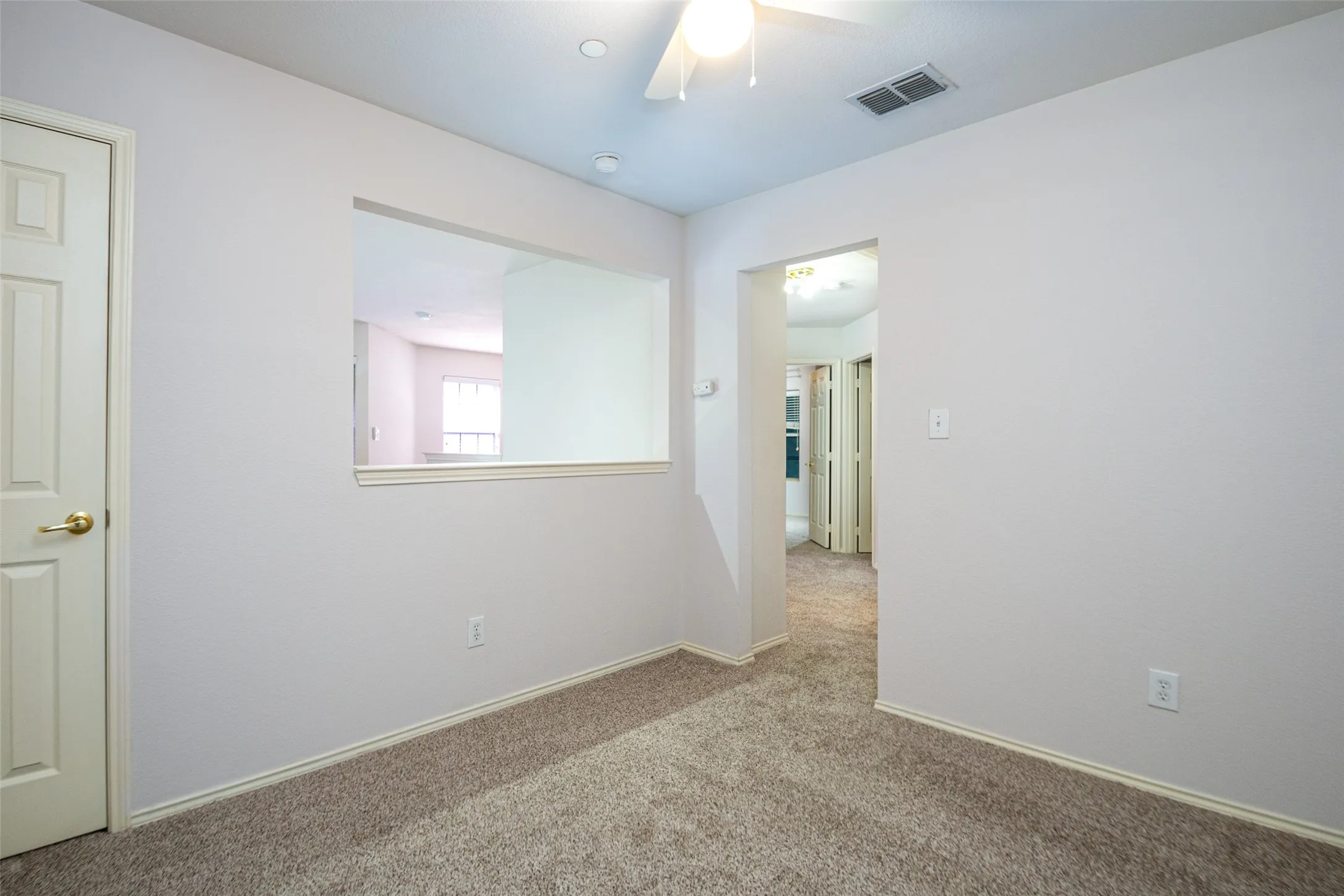 Townhouse For Rent in Denton County , 7049 Van Gogh Drive, Plano, Texas 75093, 3 Bedroom, 4 Bathroom, 2 Garage spaces, 1,939 Sqft, built in 2001, mls#21348360, Real Estate Agent in Plano, Homes For Rent in Denton county, Homes For Rent in Plano, Realtor in Plano Texas, Real Estate Brokerage Independent Realty Texas, Luminita Cordes Realtor