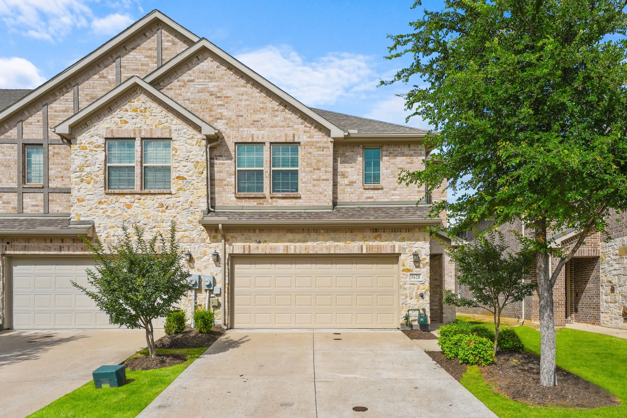 Townhouse For Rent in Denton County , 5628 Niagara, The Colony, Texas 75056, 3 Bedrooms, 3 Bathrooms, 2 Garage spaces, 2,224 Sqft, built in 2019, Price $3,500, mls#21348362, Real Estate Agent in The Colony, Homes For Rent in Denton county, Homes For Rent in The Colony, Realtor in The Colony Texas, Real Estate Brokerage Independent Realty Texas, Luminita Cordes Realtor