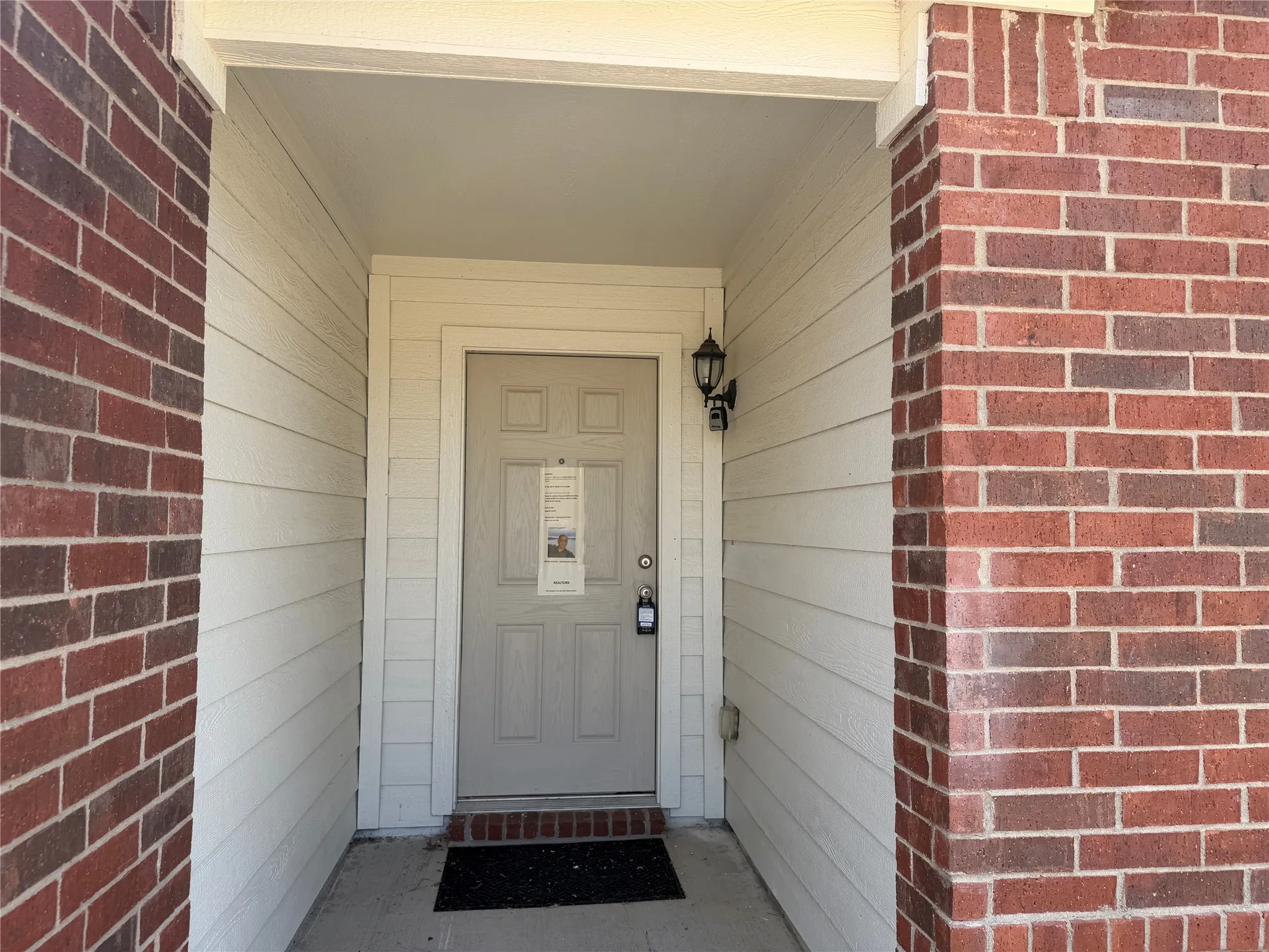 Single Family Residence For Rent in Grayson County , 4514 Quail Run Road, Sherman, Texas 75092, 3 Bedroom, 2 Bathroom, Garage spaces, 1,406 Sqft, built in 2007, mls#21348363, Real Estate Agent in Sherman, Homes For Rent in Grayson county, Homes For Rent in Sherman, Realtor in Sherman Texas, Real Estate Brokerage Independent Realty Texas, Luminita Cordes Realtor