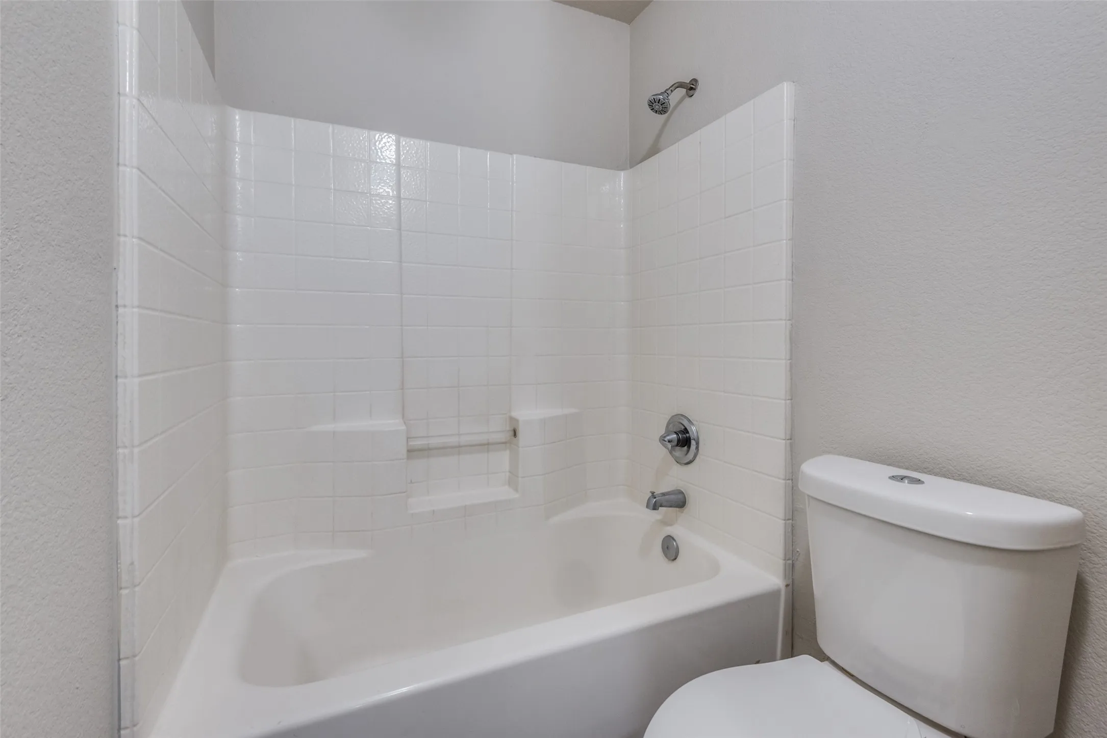Duplex For Rent in Tarrant County , 321 Queens Court S B, Mansfield, Texas 76063, 3 Bedroom, 2 Bathroom, Garage spaces, 1,176 Sqft, built in 2005, mls#21344655, Real Estate Agent in Mansfield, Homes For Rent in Tarrant county, Homes For Rent in Mansfield, Realtor in Mansfield Texas, Real Estate Brokerage Independent Realty Texas, Luminita Cordes Realtor