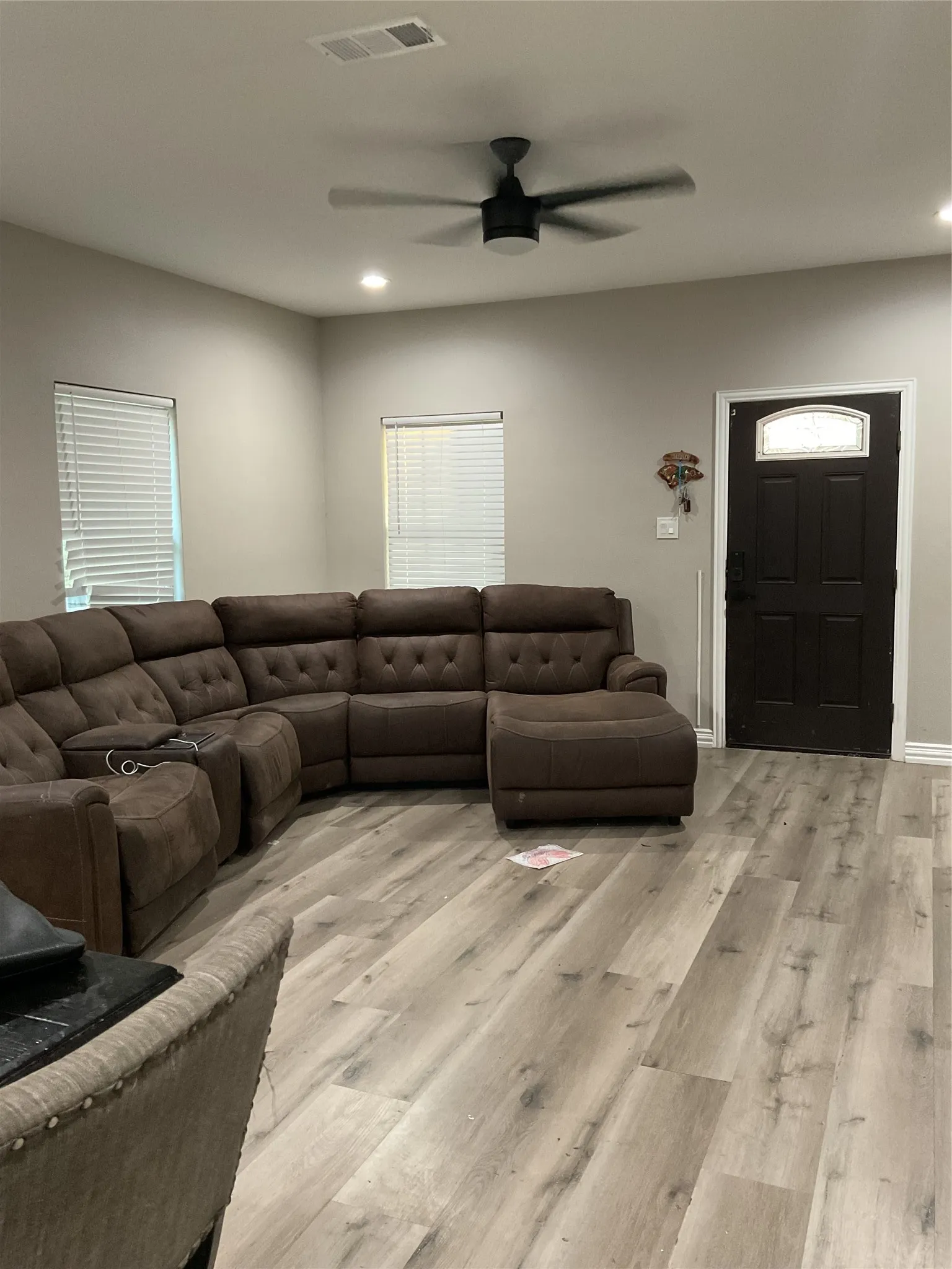 Single Family Residence For Sale in Dallas County , 6342 Teague Drive, Dallas, Texas 75241, 3 Bedroom, 2 Bathroom, 1 Garage spaces, 1,774 Sqft, built in 2023, Price $279,999, mls#21348385, Real Estate Agent in Dallas, Homes For Sale in Dallas county, Homes For Sale in Dallas, Realtor in Dallas Texas, Real Estate Brokerage Independent Realty Texas, Luminita Cordes Realtor