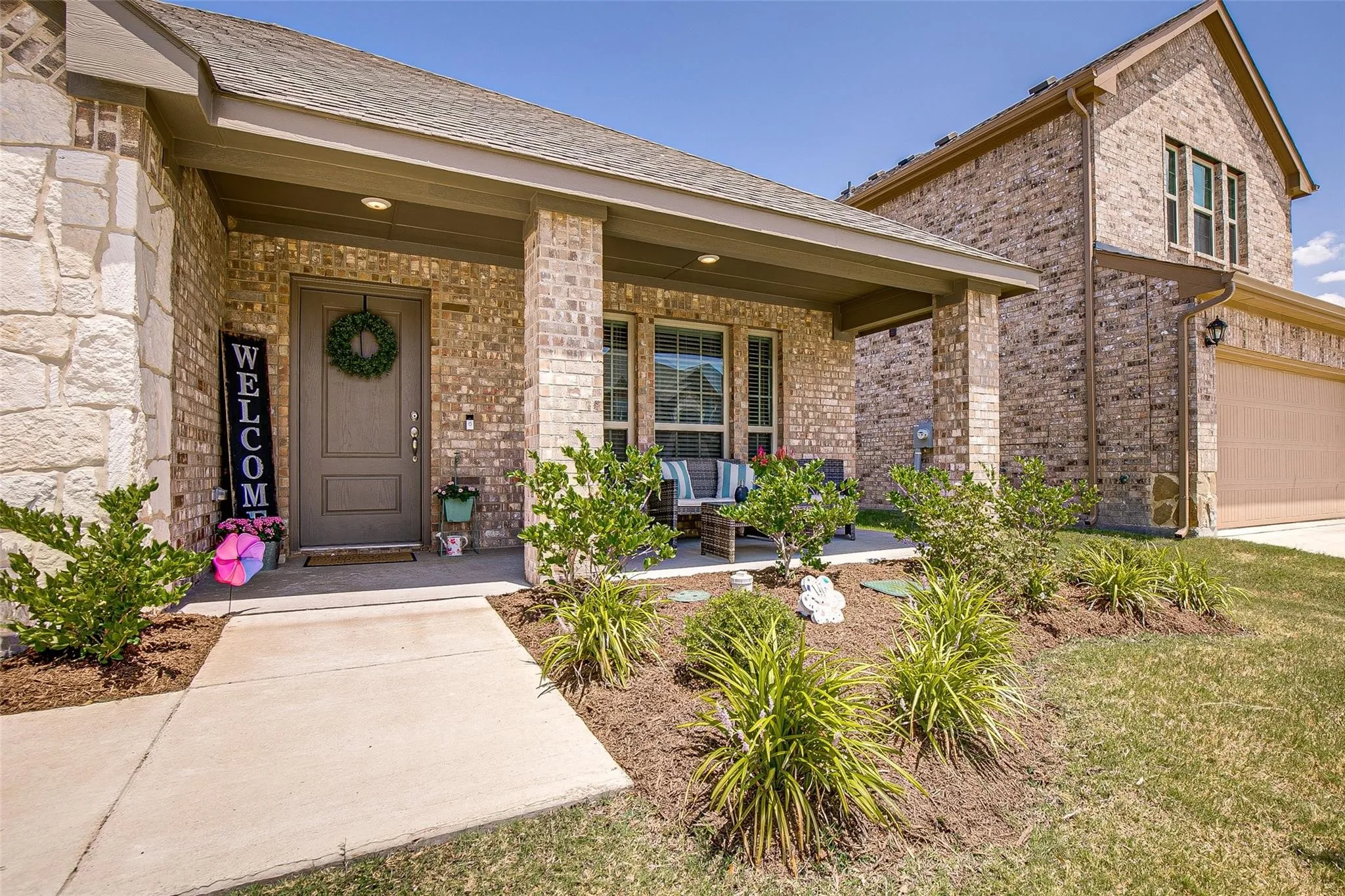 Single Family Residence For Rent in Rockwall County , 593 Jamestown Lane, Fate, Texas 75189, 4 Bedroom, 2 Bathroom, 2 Garage spaces, 2,066 Sqft, built in 2017, mls#21344223, Real Estate Agent in Fate, Homes For Rent in Rockwall county, Homes For Rent in Fate, Realtor in Fate Texas, Real Estate Brokerage Independent Realty Texas, Luminita Cordes Realtor