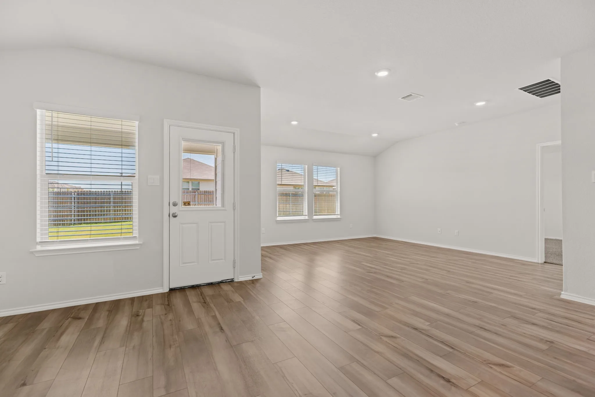 Single Family Residence For Sale in Bell County , 2506 Rollett Drive, Temple, Texas 76504, 4 Bedroom, 2 Bathroom, 2 Garage spaces, 1,805 Sqft, built in 2024, mls#21348394, Real Estate Agent in Temple, Homes For Sale in Bell county, Homes For Sale in Temple, Realtor in Temple Texas, Real Estate Brokerage Independent Realty Texas, Luminita Cordes Realtor