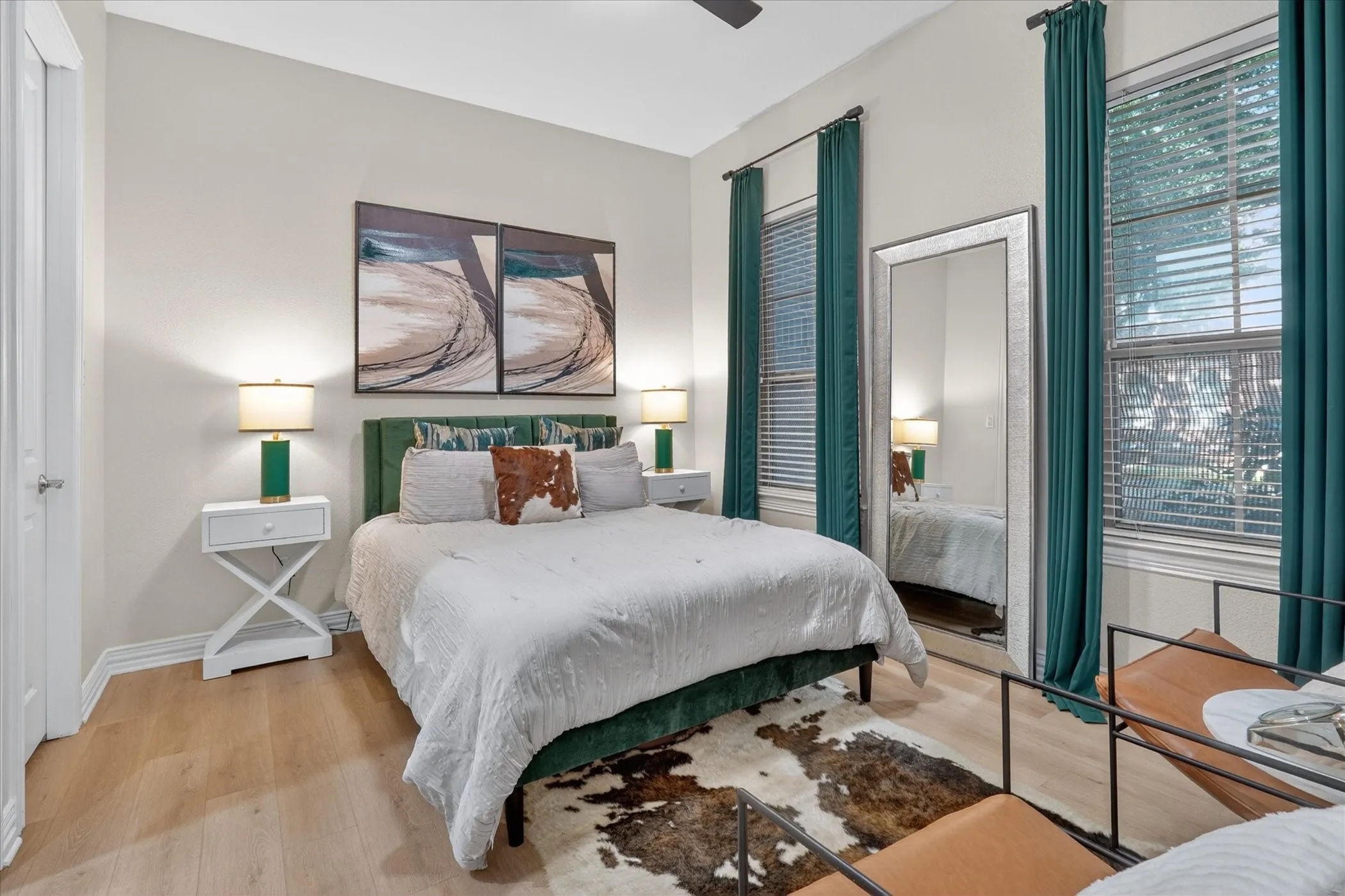Townhouse For Sale in Collin County , 8233 Short Street, Frisco, Texas 75034, 2 Bedroom, 3 Bathroom, 2 Garage spaces, 1,957 Sqft, built in 2008, mls#21347622, Real Estate Agent in Frisco, Homes For Sale in Collin county, Homes For Sale in Frisco, Realtor in Frisco Texas, Real Estate Brokerage Independent Realty Texas, Luminita Cordes Realtor