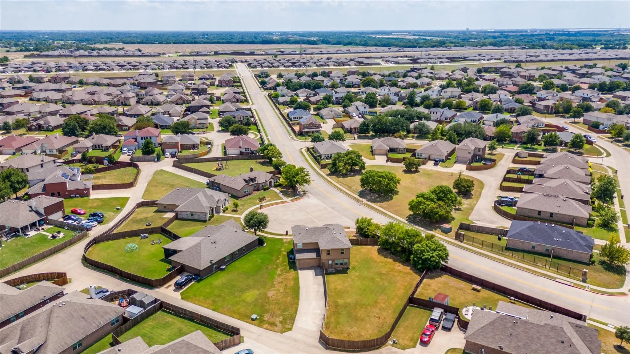 Single Family Residence For Sale in Dallas County , 1857 Sierra Trail, Lancaster, Texas 75146, 3 Bedroom, 3 Bathroom, 2 Garage spaces, 2,194 Sqft, built in 2006, mls#21348395, Real Estate Agent in Lancaster, Homes For Sale in Dallas county, Homes For Sale in Lancaster, Realtor in Lancaster Texas, Real Estate Brokerage Independent Realty Texas, Luminita Cordes Realtor