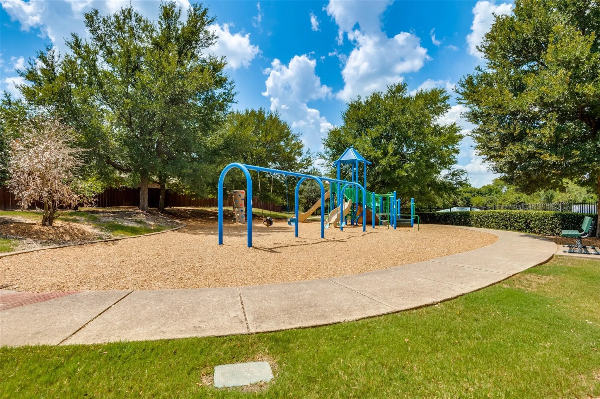 Single Family Residence For Sale in Dallas County , 1857 Sierra Trail, Lancaster, Texas 75146, 3 Bedroom, 3 Bathroom, 2 Garage spaces, 2,194 Sqft, built in 2006, mls#21348395, Real Estate Agent in Lancaster, Homes For Sale in Dallas county, Homes For Sale in Lancaster, Realtor in Lancaster Texas, Real Estate Brokerage Independent Realty Texas, Luminita Cordes Realtor