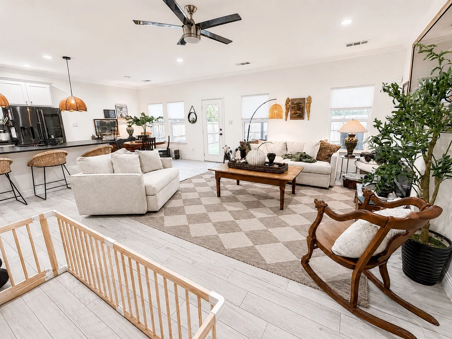 Single Family Residence For Sale in Hood County , 2421 Creek Drive, Granbury, Texas 76048, 3 Bedroom, 2 Bathroom, 2 Garage spaces, 1,598 Sqft, built in 2019, mls#21348403, Real Estate Agent in Granbury, Homes For Sale in Hood county, Homes For Sale in Granbury, Realtor in Granbury Texas, Real Estate Brokerage Independent Realty Texas, Luminita Cordes Realtor