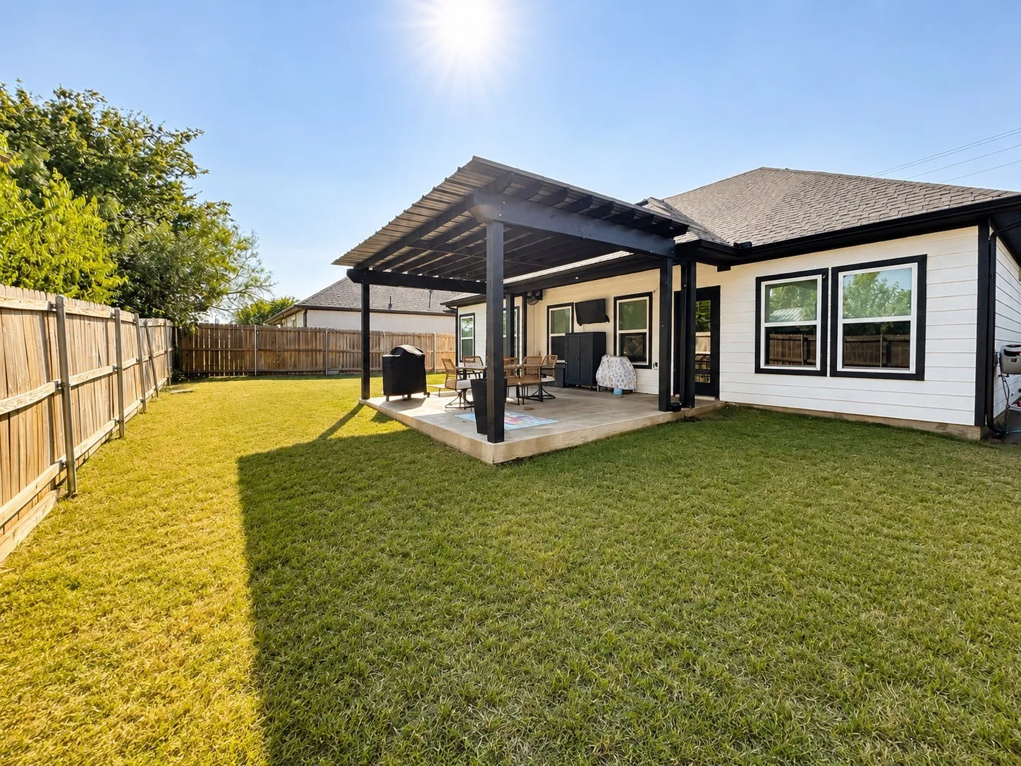 Single Family Residence For Sale in Hood County , 2421 Creek Drive, Granbury, Texas 76048, 3 Bedroom, 2 Bathroom, 2 Garage spaces, 1,598 Sqft, built in 2019, mls#21348403, Real Estate Agent in Granbury, Homes For Sale in Hood county, Homes For Sale in Granbury, Realtor in Granbury Texas, Real Estate Brokerage Independent Realty Texas, Luminita Cordes Realtor