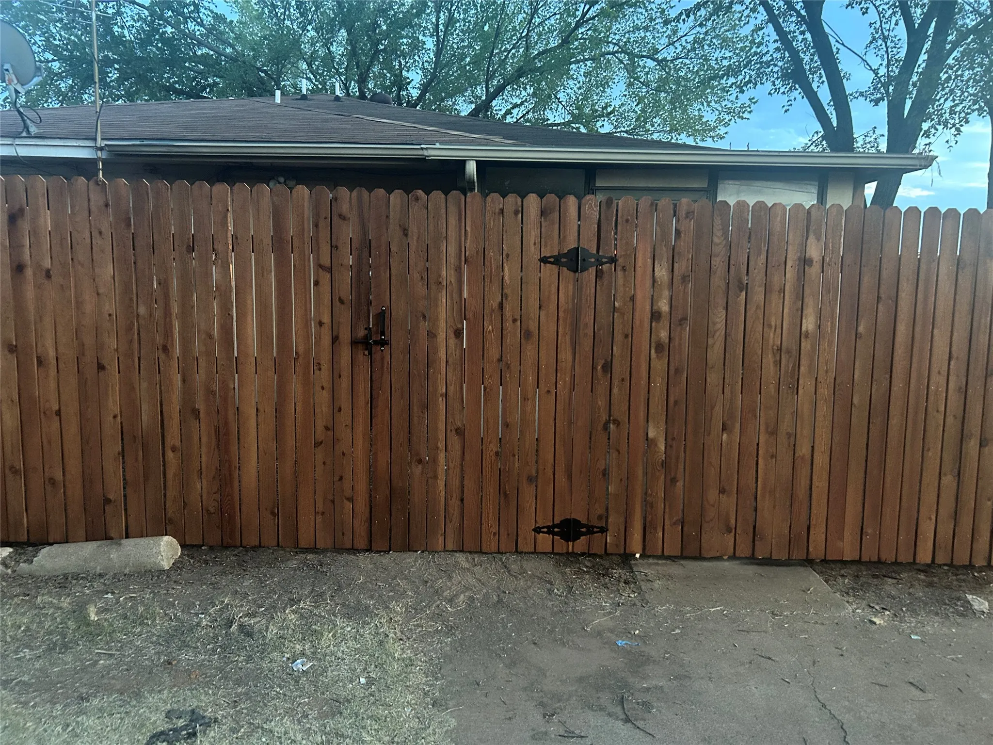 Duplex For Rent in Tarrant County , 2301 Lido Lane, Arlington, Texas 76015, 2 Bedroom, 2 Bathroom, Garage spaces, 910 Sqft, built in 1983, mls#21348420, Real Estate Agent in Arlington, Homes For Rent in Tarrant county, Homes For Rent in Arlington, Realtor in Arlington Texas, Real Estate Brokerage Independent Realty Texas, Luminita Cordes Realtor