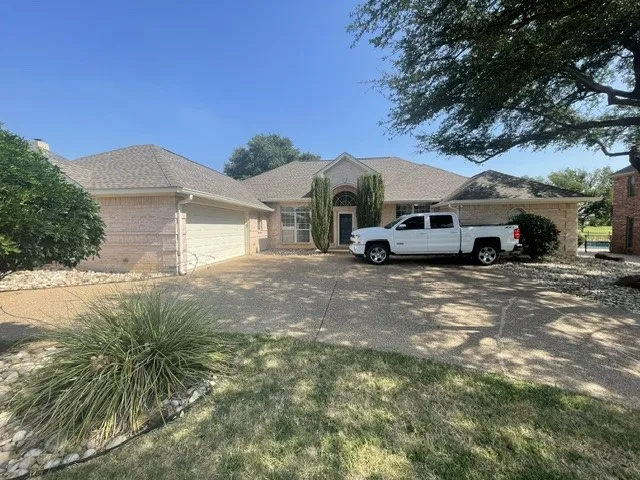 Single Family Residence For Rent in Tarrant County , 558 Timber Ridge Drive, Trophy Club, Texas 76262, 4 Bedrooms, 3 Bathrooms, 2 Garage spaces, 2,723 Sqft, built in 1995, Price $3,600, mls#21348431, Real Estate Agent in Trophy Club, Homes For Rent in Tarrant county, Homes For Rent in Trophy Club, Realtor in Trophy Club Texas, Real Estate Brokerage Independent Realty Texas, Luminita Cordes Realtor