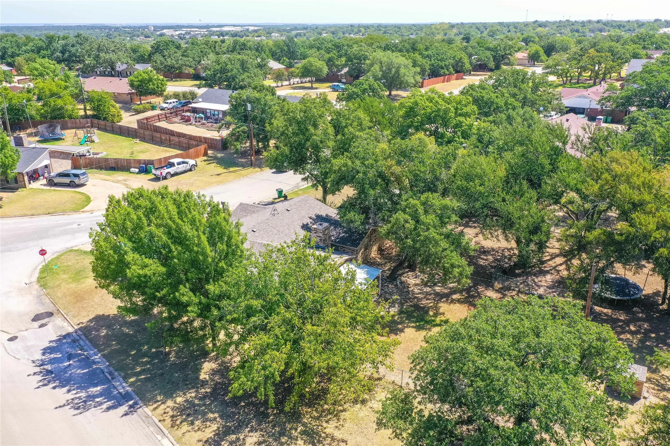 Single Family Residence For Sale in Jack County , 1715 Timberlane Street, Jacksboro, Texas 76458, 3 Bedroom, 2 Bathroom, 2 Garage spaces, 1,796 Sqft, built in 1975, mls#21347929, Real Estate Agent in Jacksboro, Homes For Sale in Jack county, Homes For Sale in Jacksboro, Realtor in Jacksboro Texas, Real Estate Brokerage Independent Realty Texas, Luminita Cordes Realtor