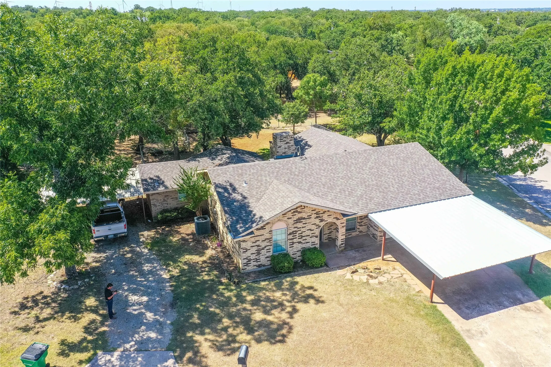 Single Family Residence For Sale in Jack County , 1715 Timberlane Street, Jacksboro, Texas 76458, 3 Bedroom, 2 Bathroom, 2 Garage spaces, 1,796 Sqft, built in 1975, mls#21347929, Real Estate Agent in Jacksboro, Homes For Sale in Jack county, Homes For Sale in Jacksboro, Realtor in Jacksboro Texas, Real Estate Brokerage Independent Realty Texas, Luminita Cordes Realtor