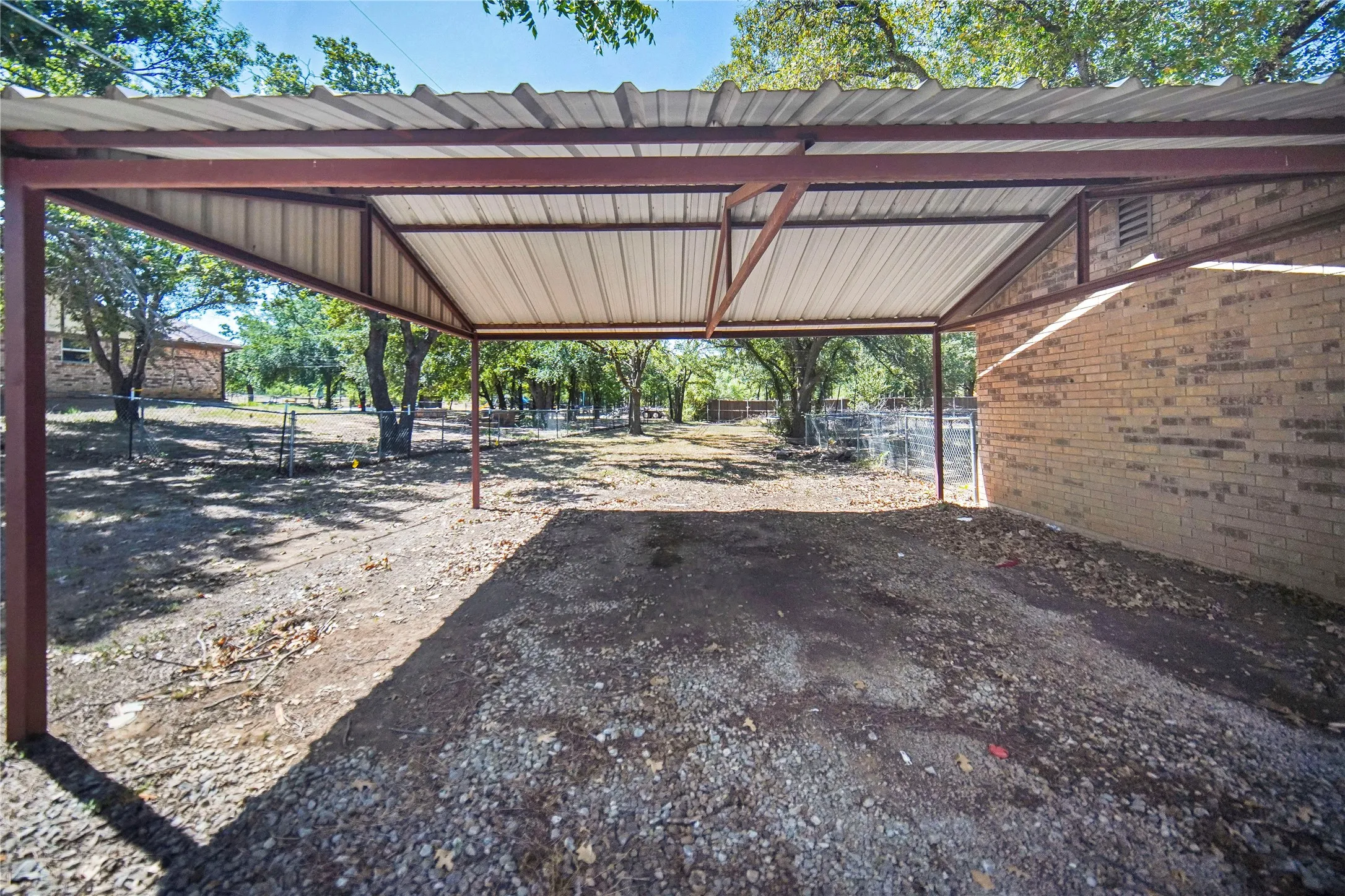 Single Family Residence For Sale in Jack County , 1715 Timberlane Street, Jacksboro, Texas 76458, 3 Bedroom, 2 Bathroom, 2 Garage spaces, 1,796 Sqft, built in 1975, mls#21347929, Real Estate Agent in Jacksboro, Homes For Sale in Jack county, Homes For Sale in Jacksboro, Realtor in Jacksboro Texas, Real Estate Brokerage Independent Realty Texas, Luminita Cordes Realtor
