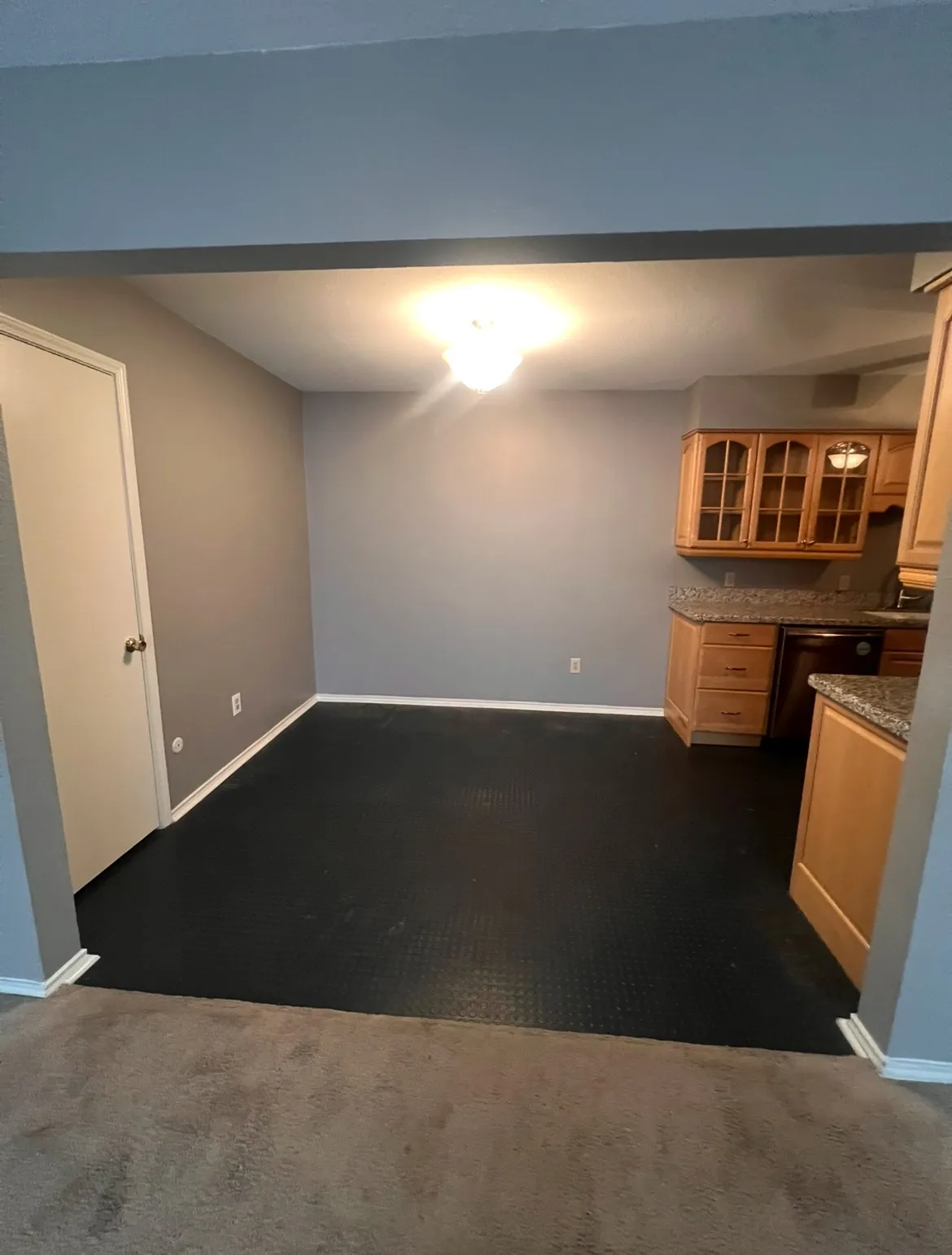 Townhouse For Sale in Tarrant County , 2123 Mistletoe Avenue B, Fort Worth, Texas 76110, 2 Bedroom, 2 Bathroom, Garage spaces, 1,242 Sqft, built in 1983, mls#21347506, Real Estate Agent in Fort Worth, Homes For Sale in Tarrant county, Homes For Sale in Fort Worth, Realtor in Fort Worth Texas, Real Estate Brokerage Independent Realty Texas, Luminita Cordes Realtor
