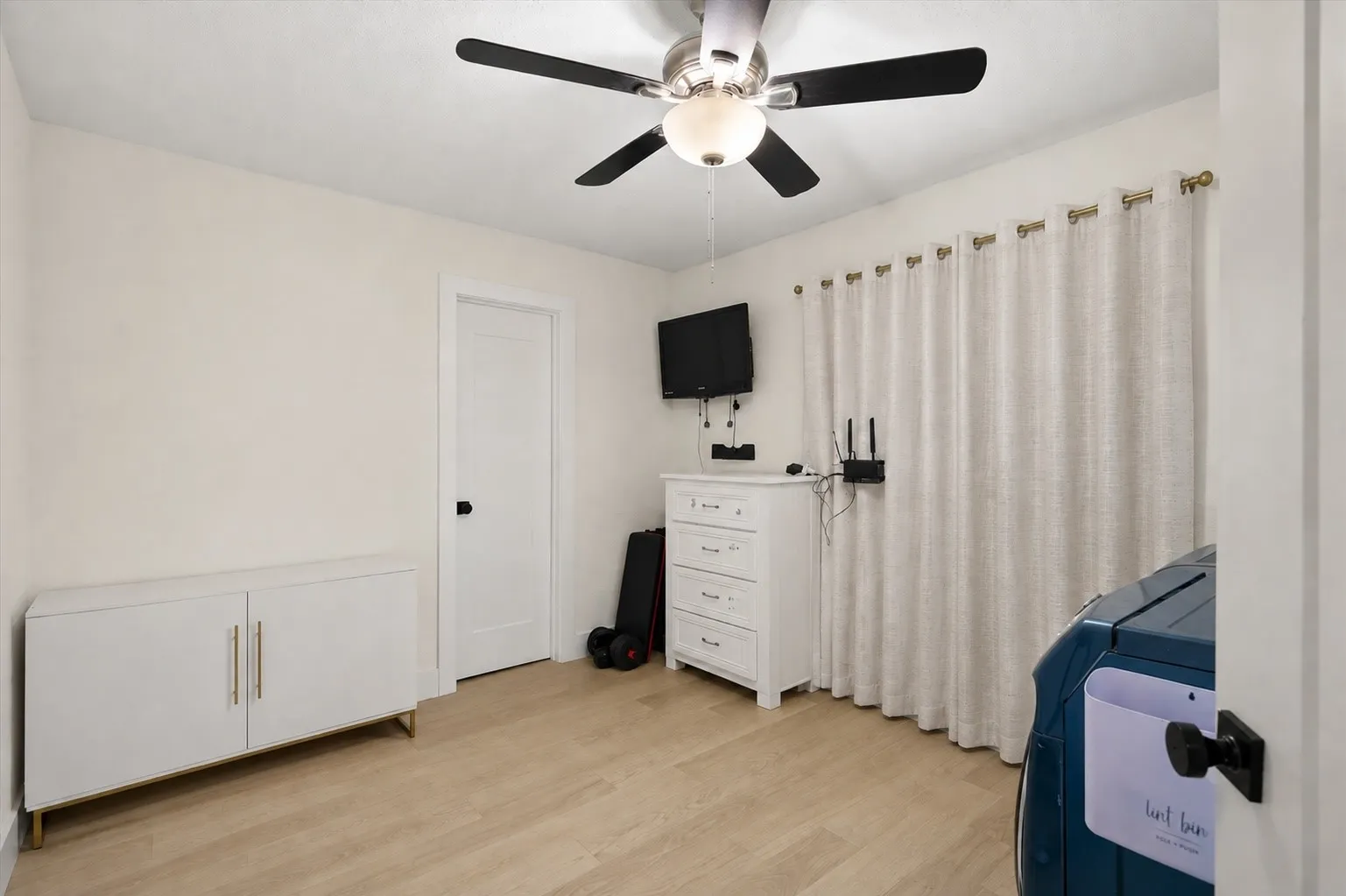 Single Family Residence For Sale in Tarrant County , 9720 Manassas Road, Fort Worth, Texas 76177, 5 Bedroom, 4 Bathroom, 2 Garage spaces, 3,512 Sqft, built in 2005, mls#21348350, Real Estate Agent in Fort Worth, Homes For Sale in Tarrant county, Homes For Sale in Fort Worth, Realtor in Fort Worth Texas, Real Estate Brokerage Independent Realty Texas, Luminita Cordes Realtor