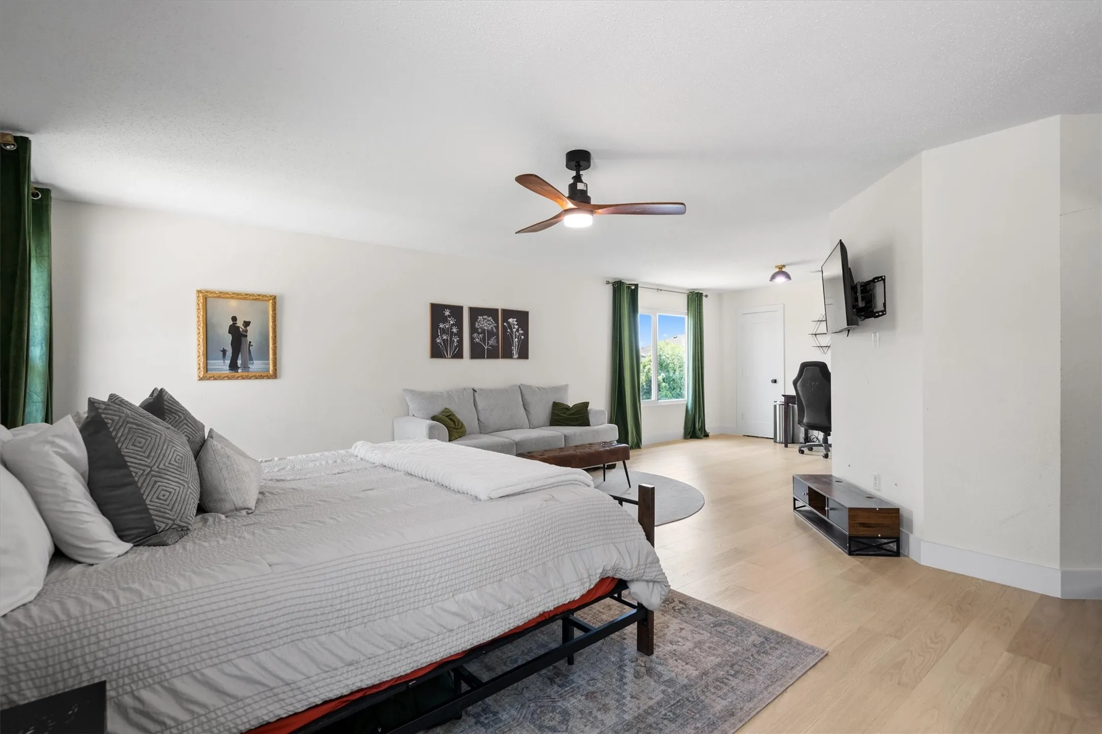 Single Family Residence For Sale in Tarrant County , 9720 Manassas Road, Fort Worth, Texas 76177, 5 Bedroom, 4 Bathroom, 2 Garage spaces, 3,512 Sqft, built in 2005, mls#21348350, Real Estate Agent in Fort Worth, Homes For Sale in Tarrant county, Homes For Sale in Fort Worth, Realtor in Fort Worth Texas, Real Estate Brokerage Independent Realty Texas, Luminita Cordes Realtor