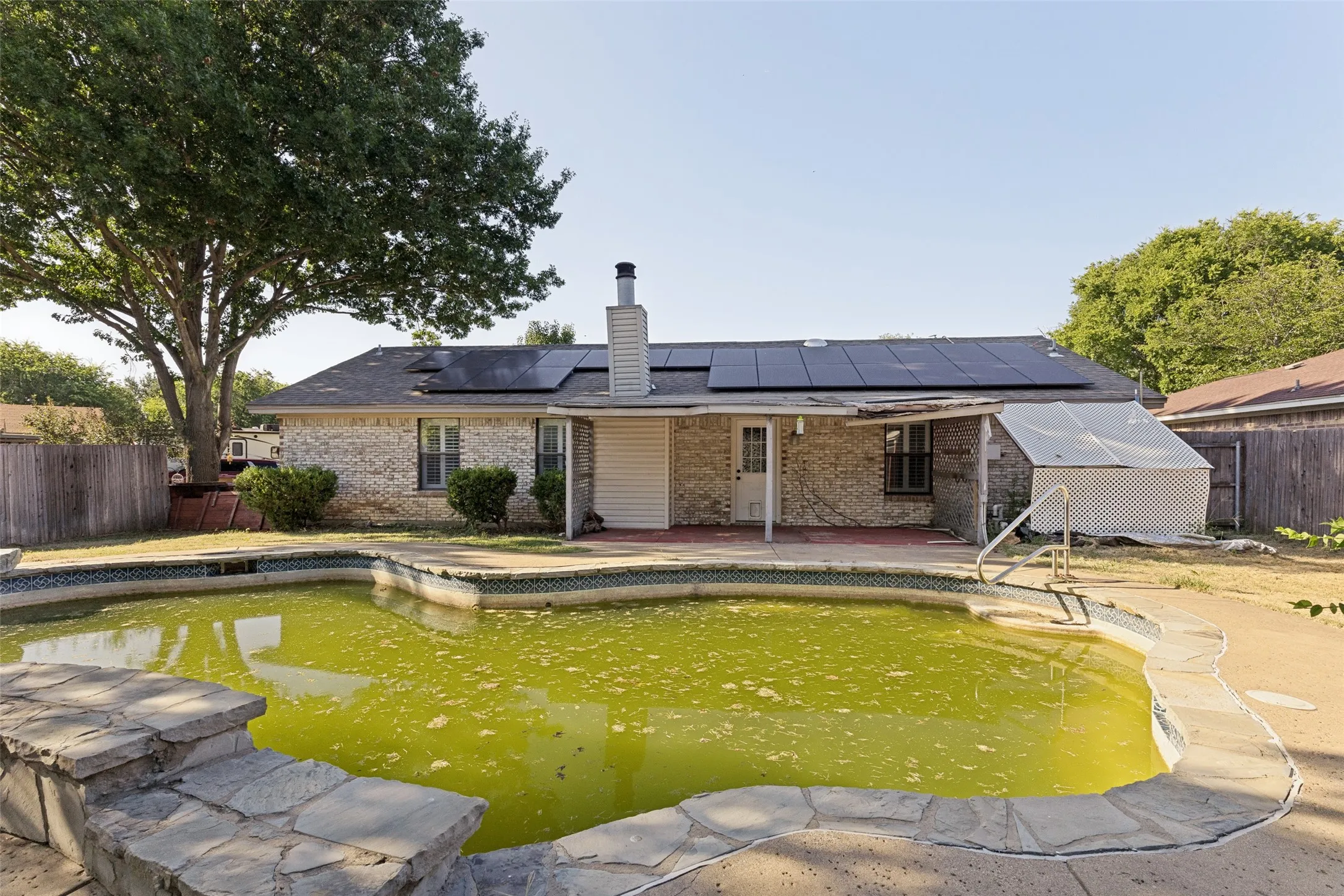 Single Family Residence For Sale in Tarrant County , 704 Short Street, Saginaw, Texas 76179, 3 Bedroom, 2 Bathroom, 2 Garage spaces, 1,432 Sqft, built in 1983, mls#21339031, Real Estate Agent in Saginaw, Homes For Sale in Tarrant county, Homes For Sale in Saginaw, Realtor in Saginaw Texas, Real Estate Brokerage Independent Realty Texas, Luminita Cordes Realtor