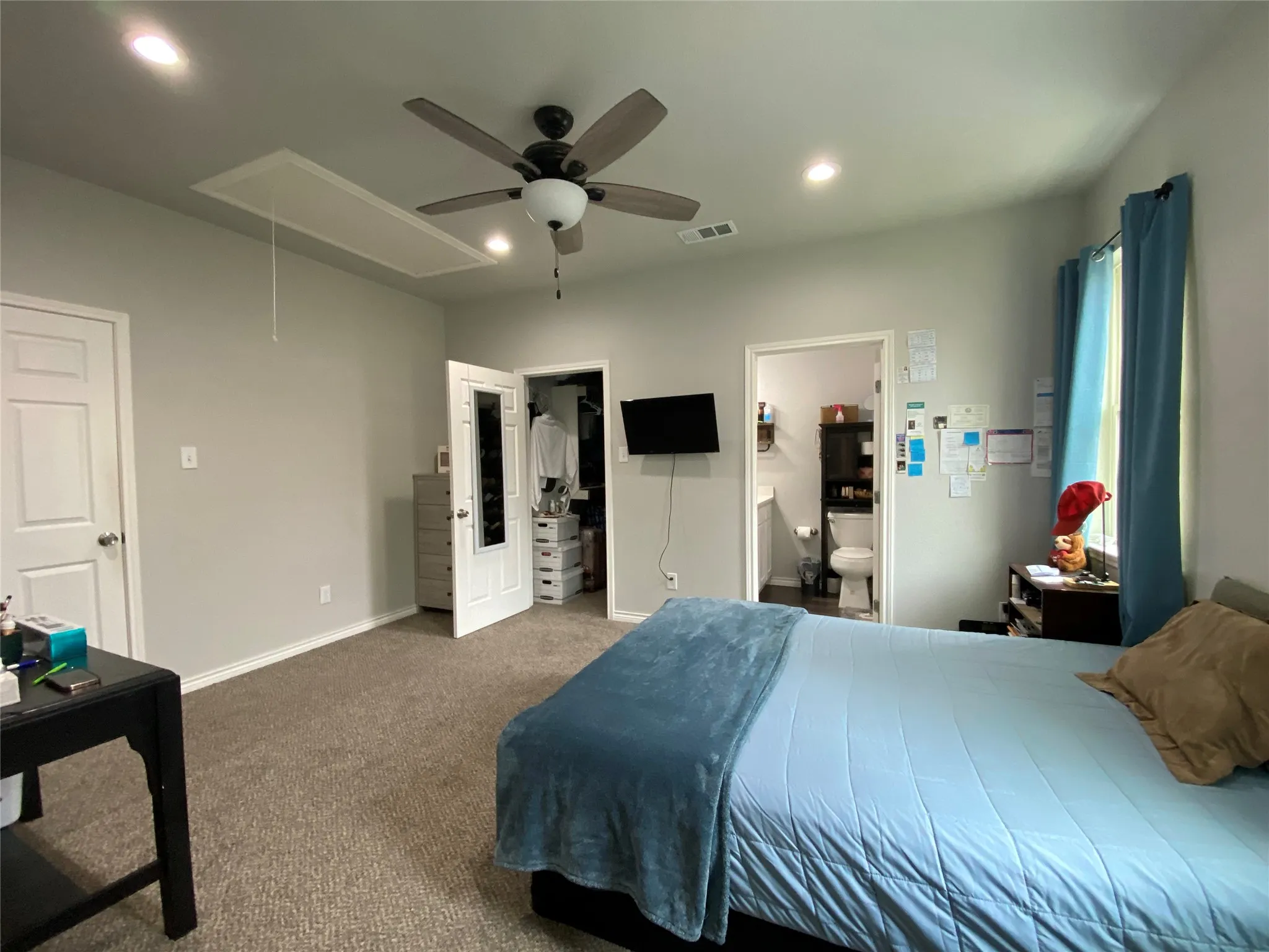 Single Family Residence For Sale in Henderson County , 1410 E Royall Boulevard, Malakoff, Texas 75148, 3 Bedrooms, 2 Bathrooms, 2 Garage spaces, 1,271 Sqft, built in 1966, Price $400,000, mls#21348471, Real Estate Agent in Malakoff, Homes For Sale in Henderson county, Homes For Sale in Malakoff, Realtor in Malakoff Texas, Real Estate Brokerage Independent Realty Texas, Luminita Cordes Realtor