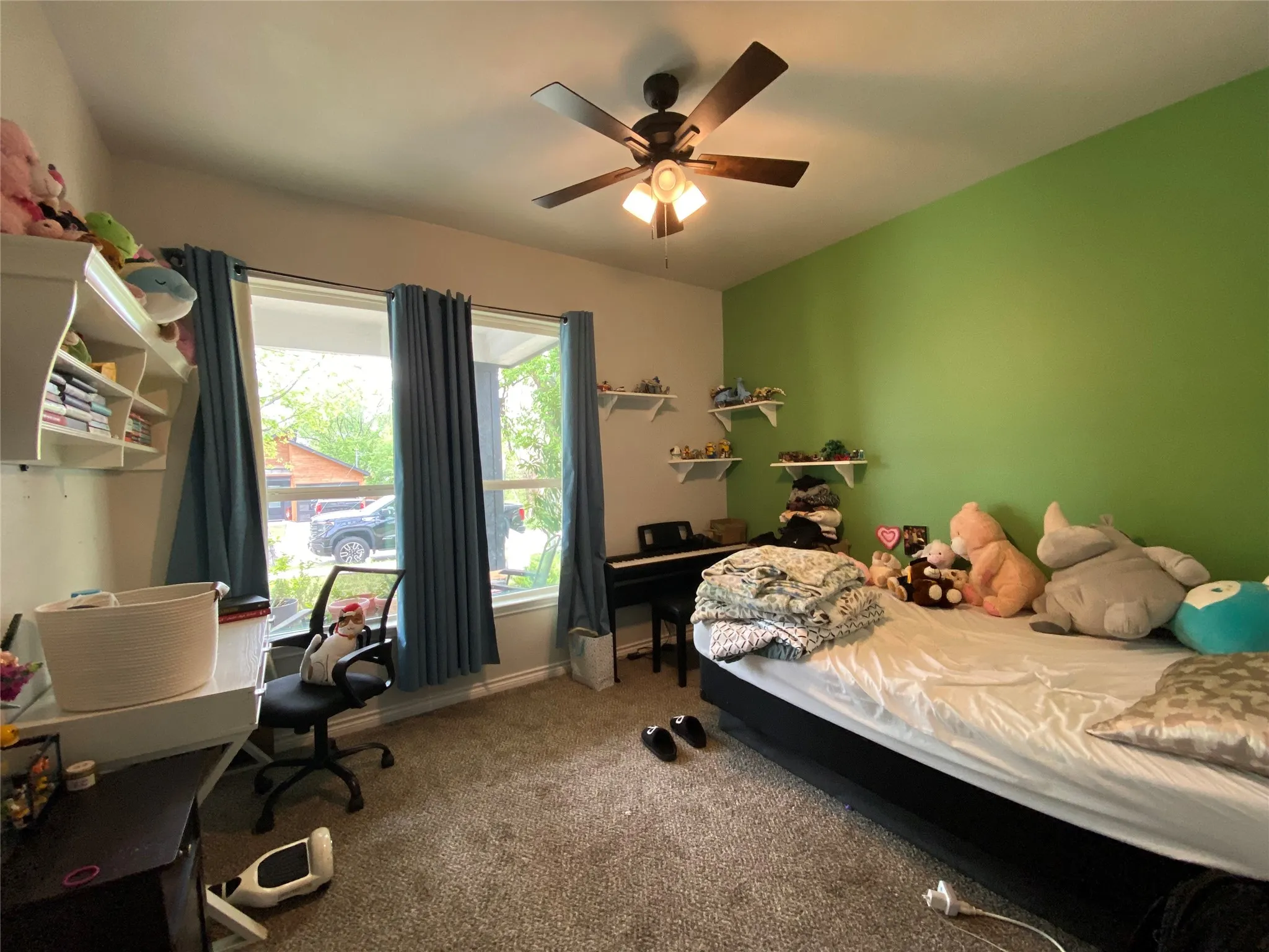 Single Family Residence For Sale in Henderson County , 1410 E Royall Boulevard, Malakoff, Texas 75148, 3 Bedrooms, 2 Bathrooms, 2 Garage spaces, 1,271 Sqft, built in 1966, Price $400,000, mls#21348471, Real Estate Agent in Malakoff, Homes For Sale in Henderson county, Homes For Sale in Malakoff, Realtor in Malakoff Texas, Real Estate Brokerage Independent Realty Texas, Luminita Cordes Realtor