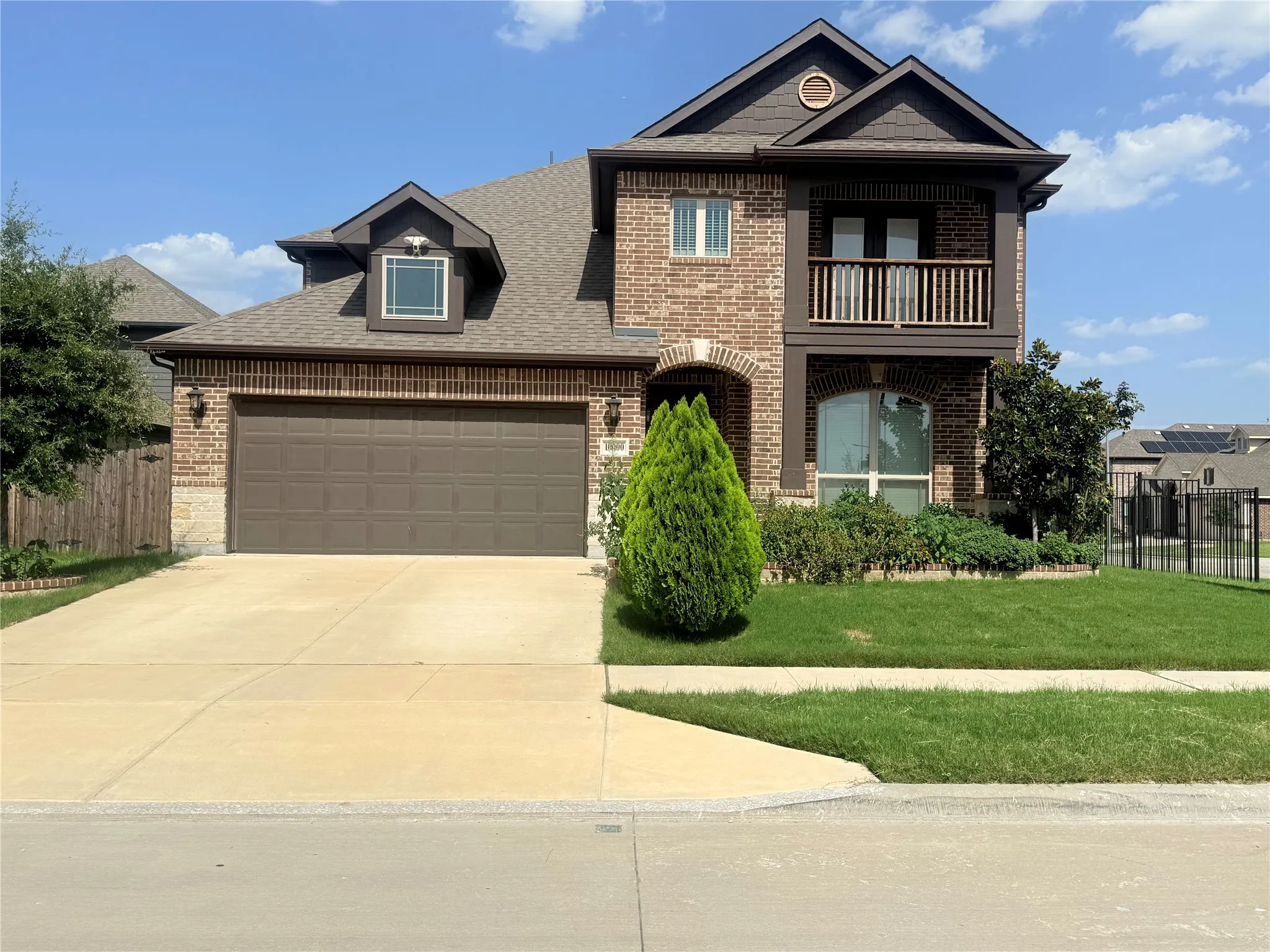 Single Family Residence For Rent in Tarrant County , 10000 White Pine Drive, Fort Worth, Texas 76131, 5 Bedroom, 4 Bathroom, 2 Garage spaces, 3,230 Sqft, built in 2021, mls#21348388, Real Estate Agent in Fort Worth, Homes For Rent in Tarrant county, Homes For Rent in Fort Worth, Realtor in Fort Worth Texas, Real Estate Brokerage Independent Realty Texas, Luminita Cordes Realtor