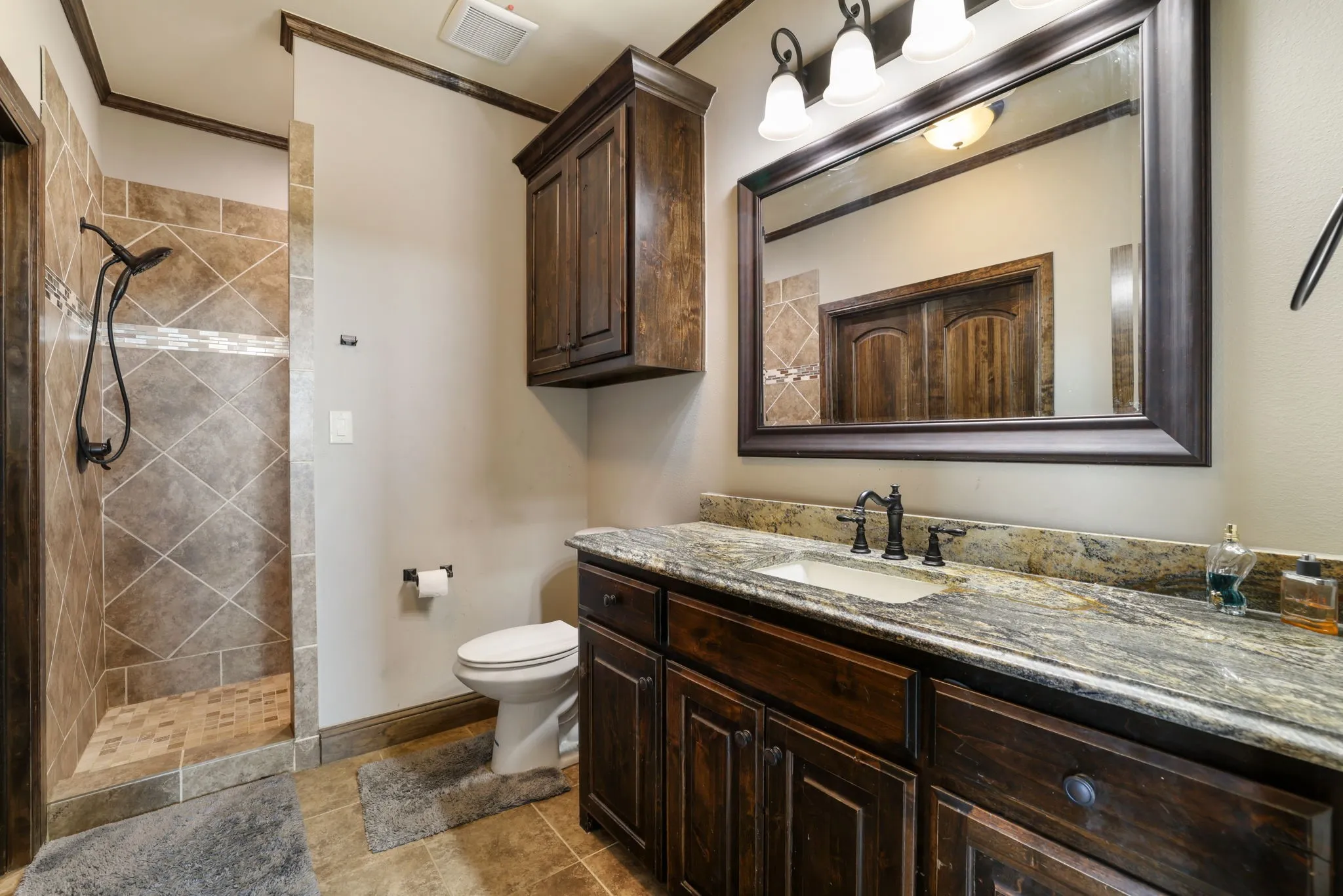 Farm For Sale in Grayson County , 204 Tate Circle, Sherman, Texas 75090, 4 Bedroom, 5 Bathroom, 3 Garage spaces, 4,587 Sqft, built in 2018, mls#21348499, Real Estate Agent in Sherman, Homes For Sale in Grayson county, Homes For Sale in Sherman, Realtor in Sherman Texas, Real Estate Brokerage Independent Realty Texas, Luminita Cordes Realtor