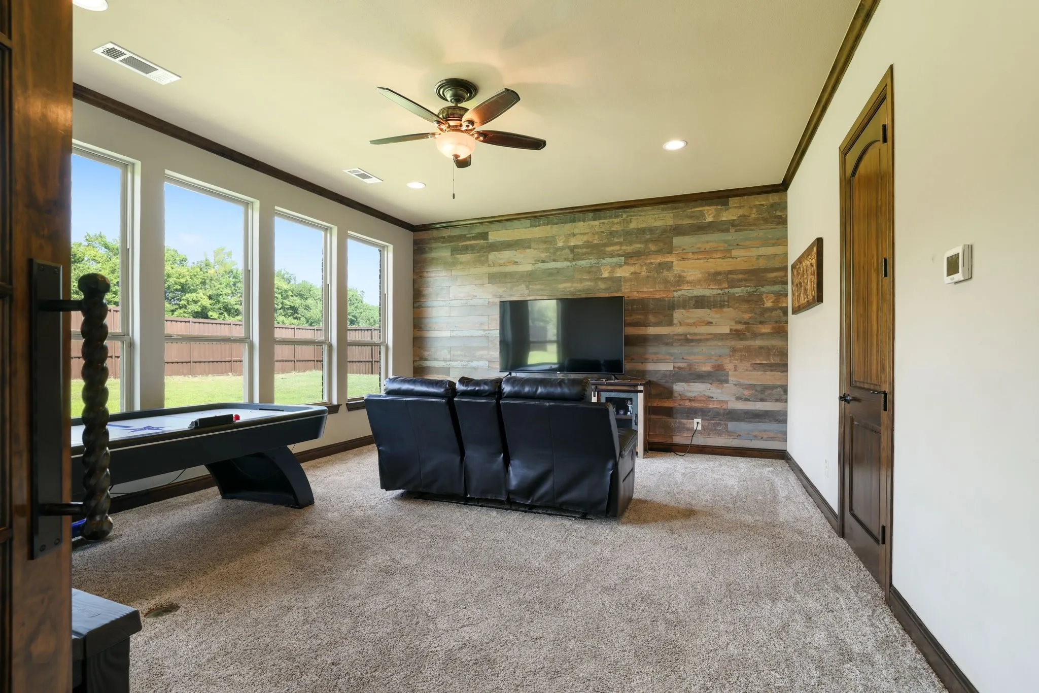 Farm For Sale in Grayson County , 204 Tate Circle, Sherman, Texas 75090, 4 Bedroom, 5 Bathroom, 3 Garage spaces, 4,587 Sqft, built in 2018, mls#21348499, Real Estate Agent in Sherman, Homes For Sale in Grayson county, Homes For Sale in Sherman, Realtor in Sherman Texas, Real Estate Brokerage Independent Realty Texas, Luminita Cordes Realtor