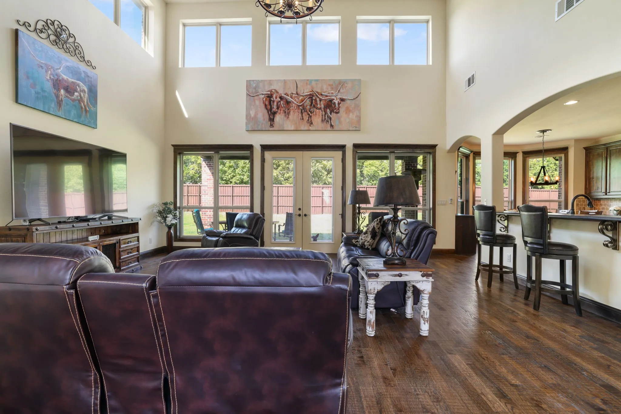 Farm For Sale in Grayson County , 204 Tate Circle, Sherman, Texas 75090, 4 Bedroom, 5 Bathroom, 3 Garage spaces, 4,587 Sqft, built in 2018, mls#21348499, Real Estate Agent in Sherman, Homes For Sale in Grayson county, Homes For Sale in Sherman, Realtor in Sherman Texas, Real Estate Brokerage Independent Realty Texas, Luminita Cordes Realtor