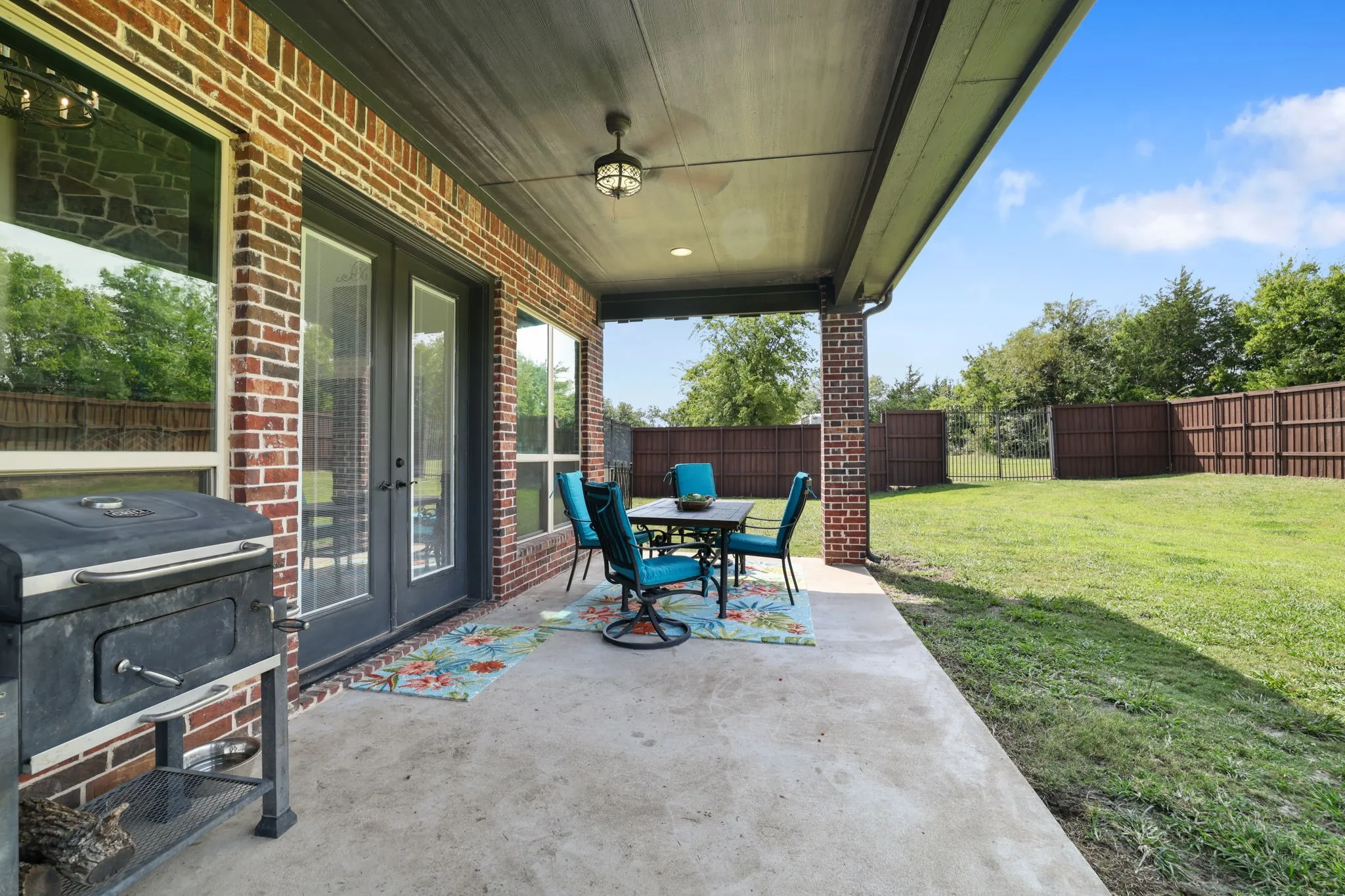 Farm For Sale in Grayson County , 204 Tate Circle, Sherman, Texas 75090, 4 Bedroom, 5 Bathroom, 3 Garage spaces, 4,587 Sqft, built in 2018, mls#21348499, Real Estate Agent in Sherman, Homes For Sale in Grayson county, Homes For Sale in Sherman, Realtor in Sherman Texas, Real Estate Brokerage Independent Realty Texas, Luminita Cordes Realtor