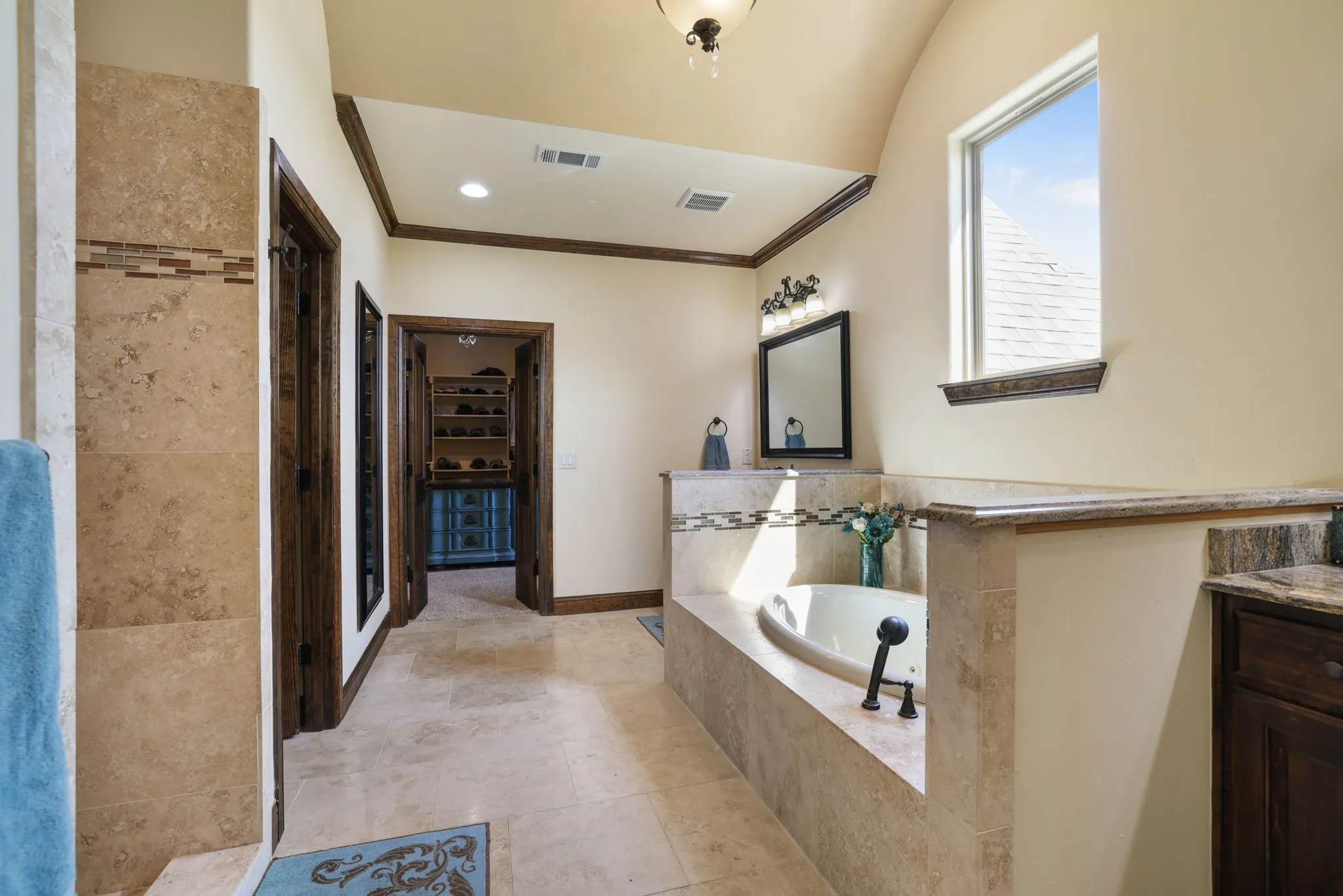 Farm For Sale in Grayson County , 204 Tate Circle, Sherman, Texas 75090, 4 Bedroom, 5 Bathroom, 3 Garage spaces, 4,587 Sqft, built in 2018, mls#21348499, Real Estate Agent in Sherman, Homes For Sale in Grayson county, Homes For Sale in Sherman, Realtor in Sherman Texas, Real Estate Brokerage Independent Realty Texas, Luminita Cordes Realtor