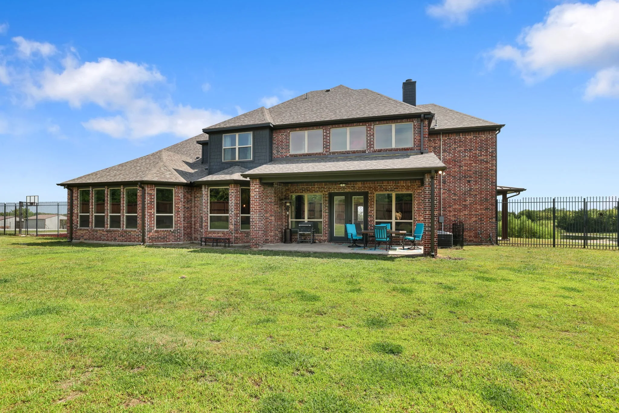 Farm For Sale in Grayson County , 204 Tate Circle, Sherman, Texas 75090, 4 Bedroom, 5 Bathroom, 3 Garage spaces, 4,587 Sqft, built in 2018, mls#21348499, Real Estate Agent in Sherman, Homes For Sale in Grayson county, Homes For Sale in Sherman, Realtor in Sherman Texas, Real Estate Brokerage Independent Realty Texas, Luminita Cordes Realtor