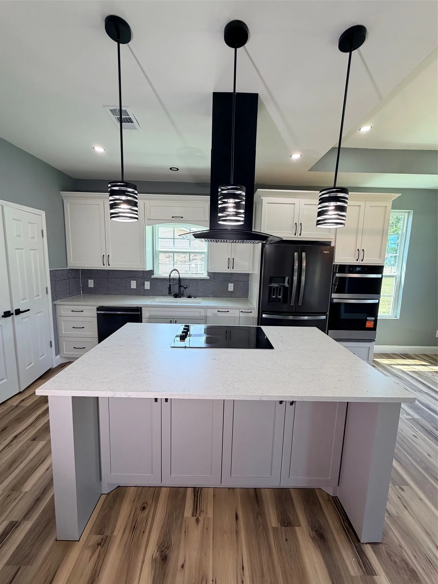 Single Family Residence For Sale in Fannin County , 302 E Travis Street, Leonard, Texas 75452, 3 Bedroom, 3 Bathroom, 2 Garage spaces, 1,622 Sqft, built in 2026, Price $323,000, mls#21348497, Real Estate Agent in Leonard, Homes For Sale in Fannin county, Homes For Sale in Leonard, Realtor in Leonard Texas, Real Estate Brokerage Independent Realty Texas, Luminita Cordes Realtor