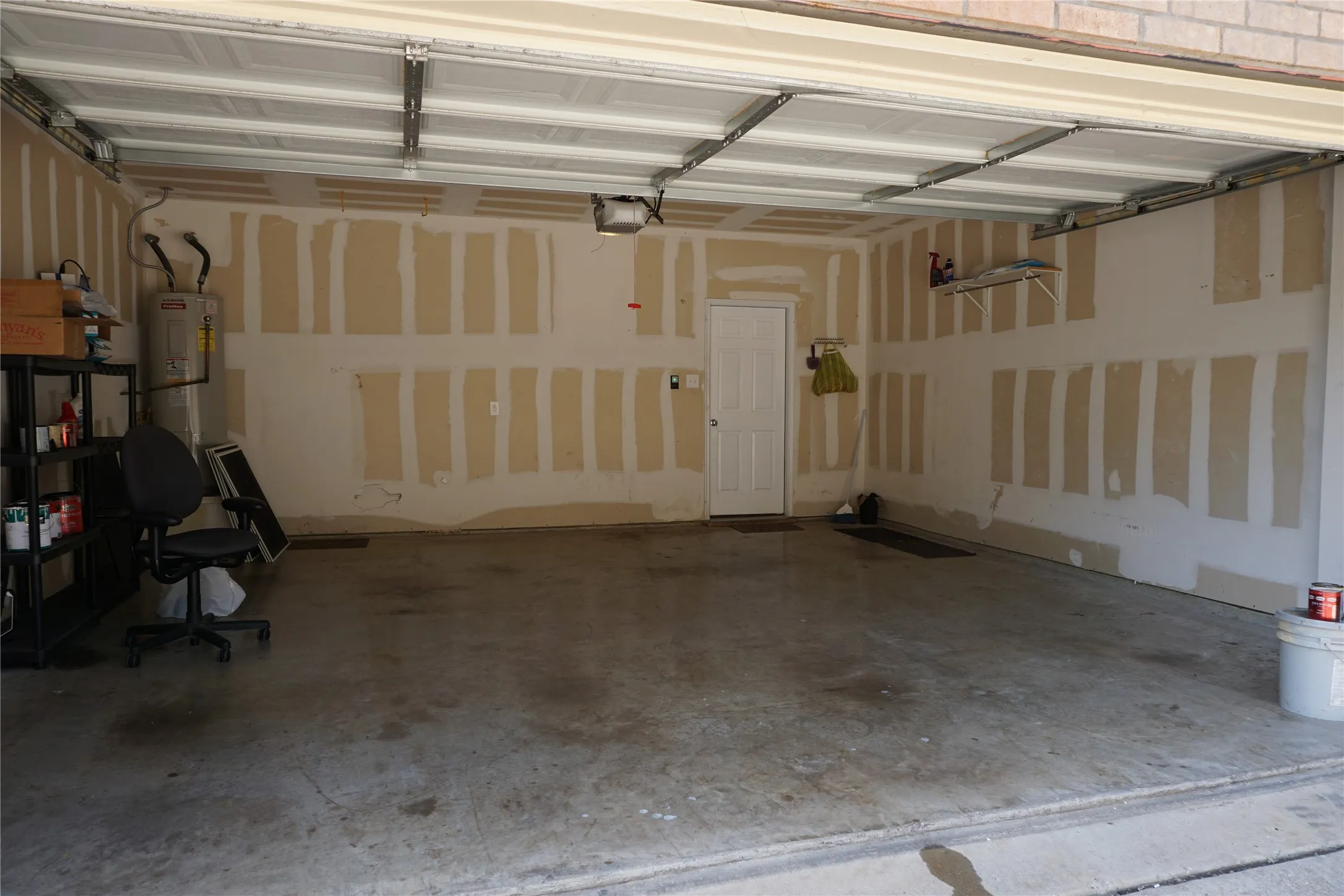Townhouse For Rent in Collin County , 4080 Kyndra Circle, Richardson, Texas 75082, 2 Bedroom, 2 Bathroom, 2 Garage spaces, 1,234 Sqft, built in 2005, mls#21348508, Real Estate Agent in Richardson, Homes For Rent in Collin county, Homes For Rent in Richardson, Realtor in Richardson Texas, Real Estate Brokerage Independent Realty Texas, Luminita Cordes Realtor