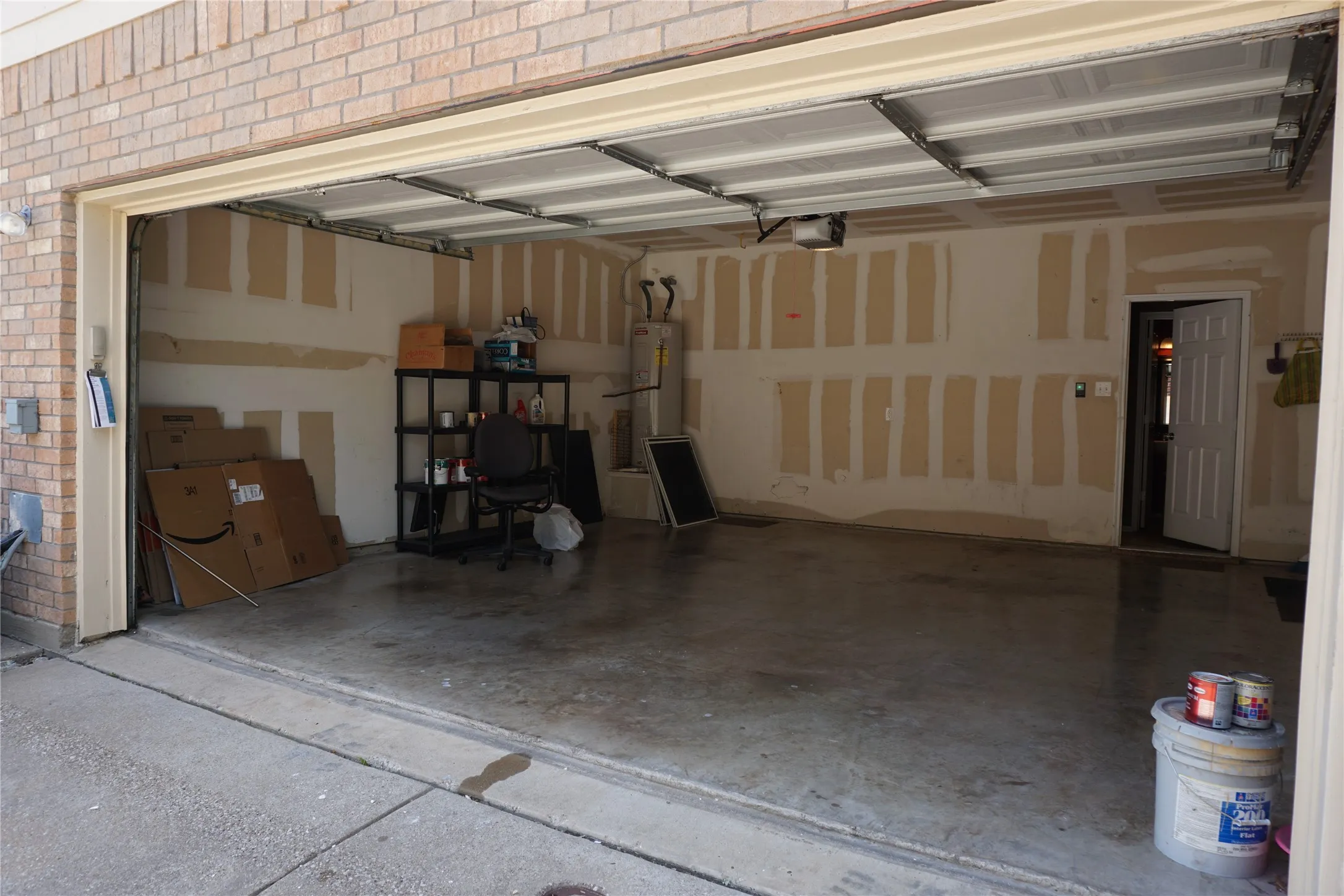Townhouse For Rent in Collin County , 4080 Kyndra Circle, Richardson, Texas 75082, 2 Bedroom, 2 Bathroom, 2 Garage spaces, 1,234 Sqft, built in 2005, mls#21348508, Real Estate Agent in Richardson, Homes For Rent in Collin county, Homes For Rent in Richardson, Realtor in Richardson Texas, Real Estate Brokerage Independent Realty Texas, Luminita Cordes Realtor