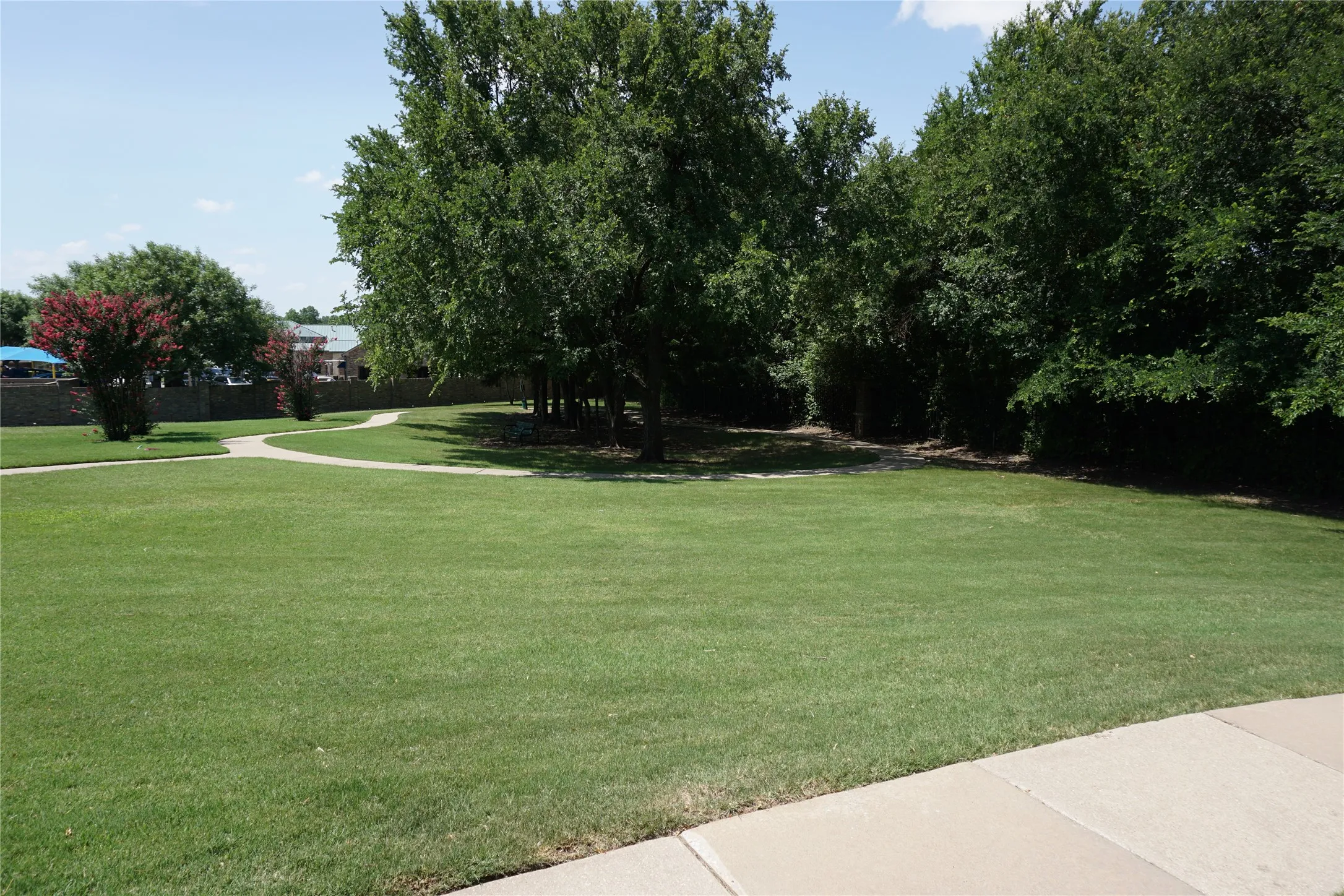 Townhouse For Rent in Collin County , 4080 Kyndra Circle, Richardson, Texas 75082, 2 Bedroom, 2 Bathroom, 2 Garage spaces, 1,234 Sqft, built in 2005, mls#21348508, Real Estate Agent in Richardson, Homes For Rent in Collin county, Homes For Rent in Richardson, Realtor in Richardson Texas, Real Estate Brokerage Independent Realty Texas, Luminita Cordes Realtor