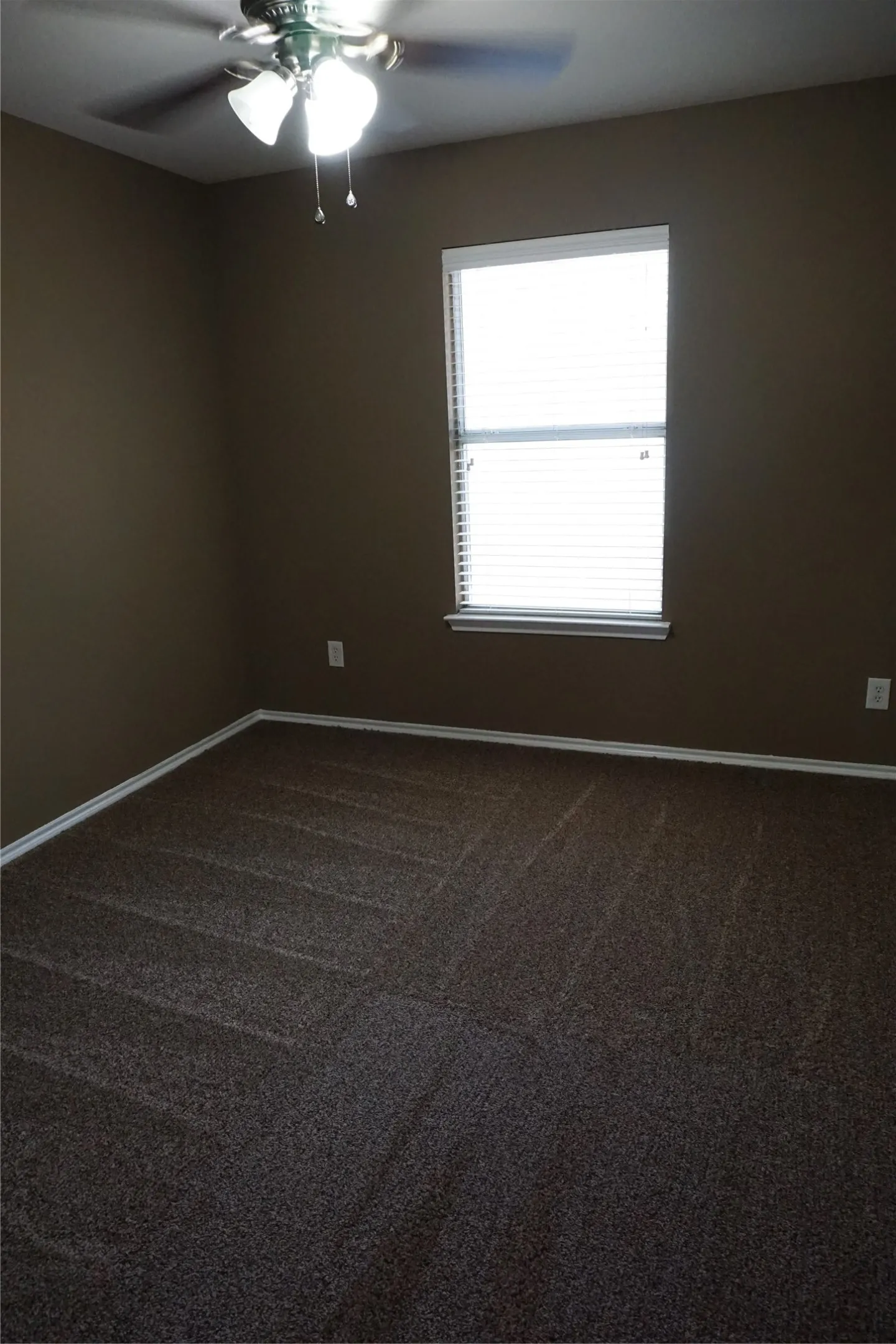 Townhouse For Rent in Collin County , 4080 Kyndra Circle, Richardson, Texas 75082, 2 Bedroom, 2 Bathroom, 2 Garage spaces, 1,234 Sqft, built in 2005, mls#21348508, Real Estate Agent in Richardson, Homes For Rent in Collin county, Homes For Rent in Richardson, Realtor in Richardson Texas, Real Estate Brokerage Independent Realty Texas, Luminita Cordes Realtor