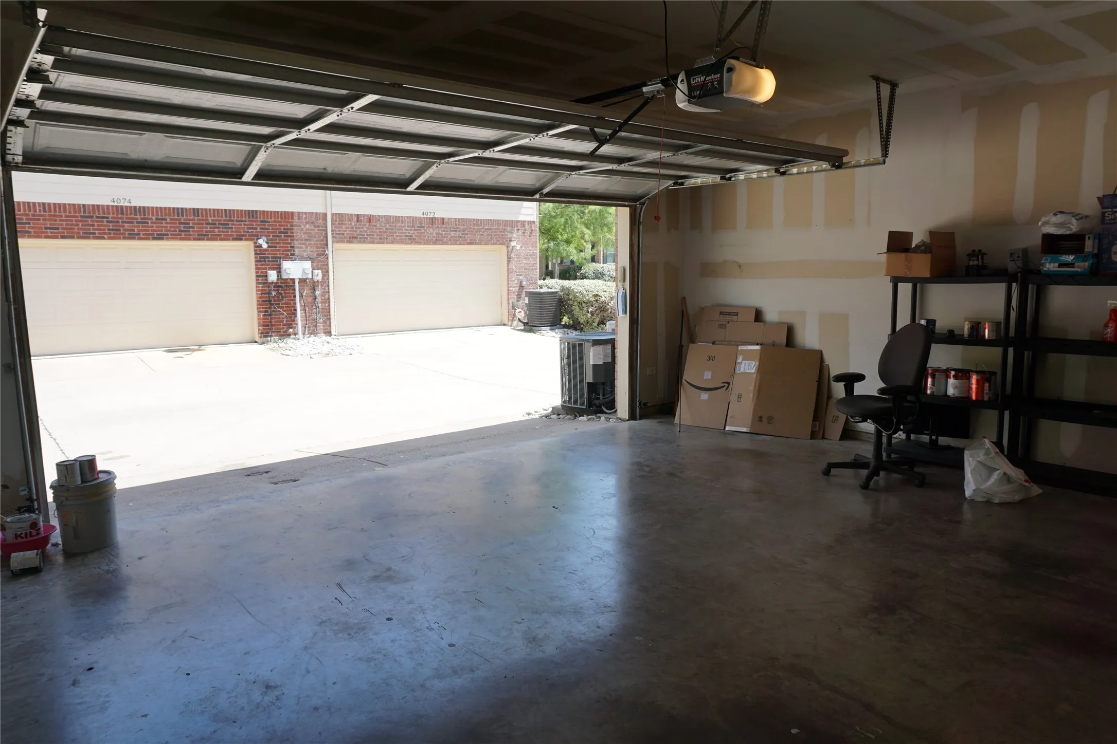 Townhouse For Rent in Collin County , 4080 Kyndra Circle, Richardson, Texas 75082, 2 Bedroom, 2 Bathroom, 2 Garage spaces, 1,234 Sqft, built in 2005, mls#21348508, Real Estate Agent in Richardson, Homes For Rent in Collin county, Homes For Rent in Richardson, Realtor in Richardson Texas, Real Estate Brokerage Independent Realty Texas, Luminita Cordes Realtor