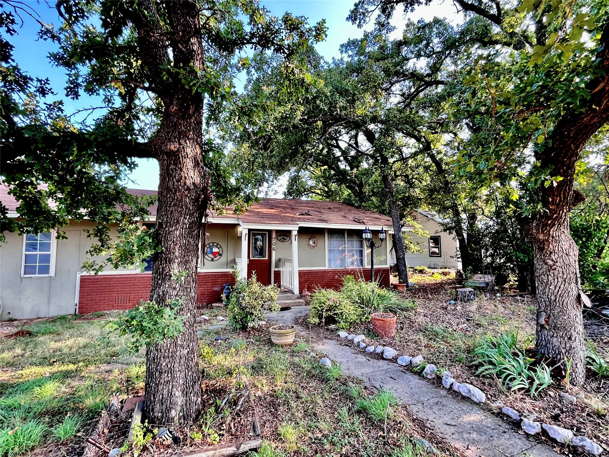 Welcome to one of the most unique opportunities on the market, offering an adaptable property with exceptional potential for residential, professional, or live-work use.