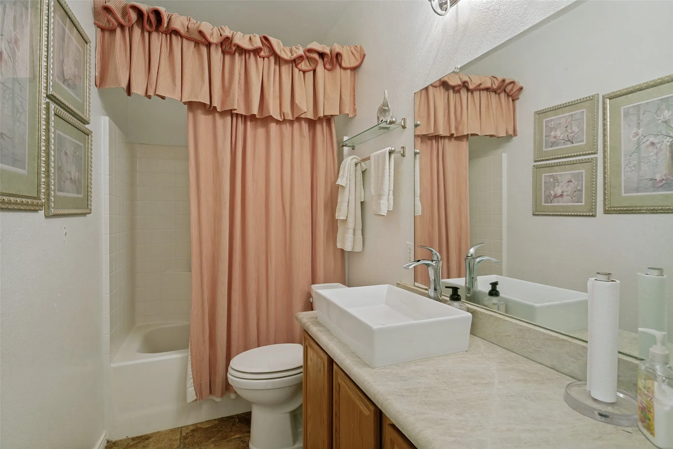 Single Family Residence For Sale in Tarrant County , 1065 Harriman Drive, Saginaw, Texas 76131, 4 Bedroom, 2 Bathroom, 2 Garage spaces, 2,373 Sqft, built in 1998, mls#21340168, Real Estate Agent in Saginaw, Homes For Sale in Tarrant county, Homes For Sale in Saginaw, Realtor in Saginaw Texas, Real Estate Brokerage Independent Realty Texas, Luminita Cordes Realtor
