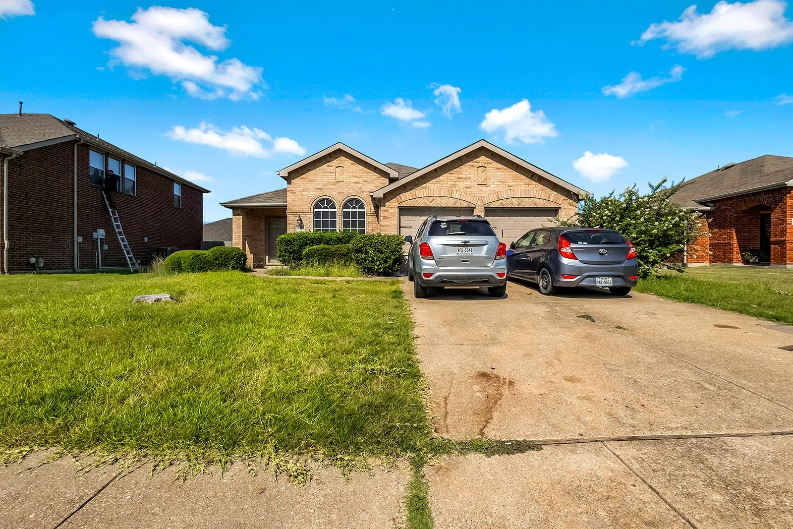Single Family Residence For Sale in Kaufman County , 536 Chestnut Trail, Forney, Texas 75126, 3 Bedroom, 2 Bathroom, 2 Garage spaces, 1,736 Sqft, built in 2003, Price $275,000, mls#21326633, Real Estate Agent in Forney, Homes For Sale in Kaufman county, Homes For Sale in Forney, Realtor in Forney Texas, Real Estate Brokerage Independent Realty Texas, Luminita Cordes Realtor