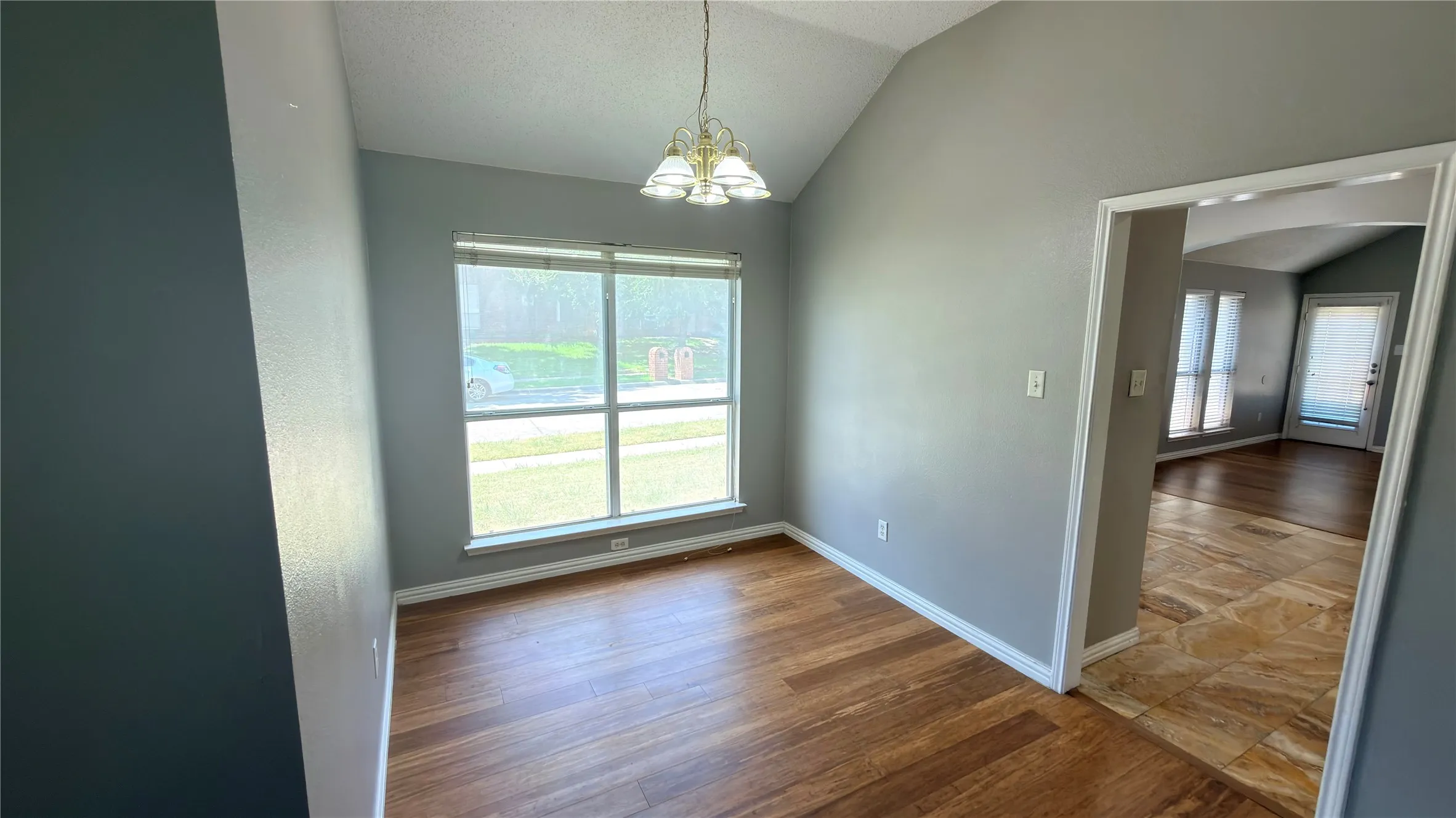 Single Family Residence For Rent in Dallas County , 2301 Stratford Drive, Mesquite, Texas 75150, 4 Bedroom, 2 Bathroom, 2 Garage spaces, 1,756 Sqft, built in 2000, mls#21348539, Real Estate Agent in Mesquite, Homes For Rent in Dallas county, Homes For Rent in Mesquite, Realtor in Mesquite Texas, Real Estate Brokerage Independent Realty Texas, Luminita Cordes Realtor