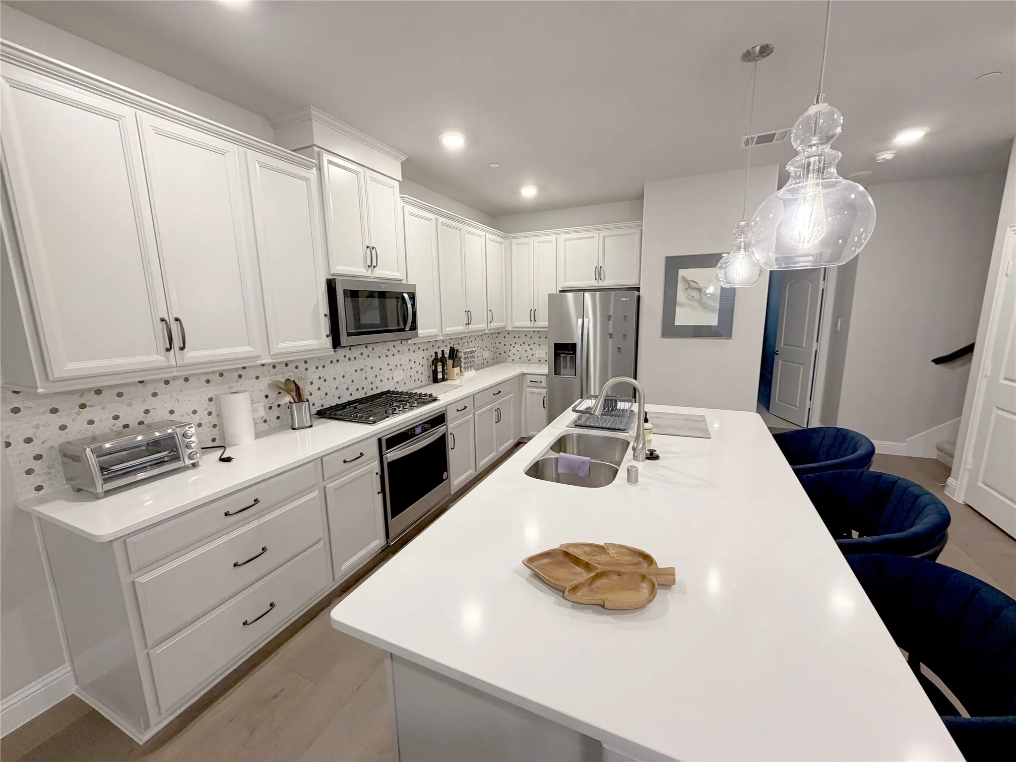 gas stove, double door refrigerator, microwav