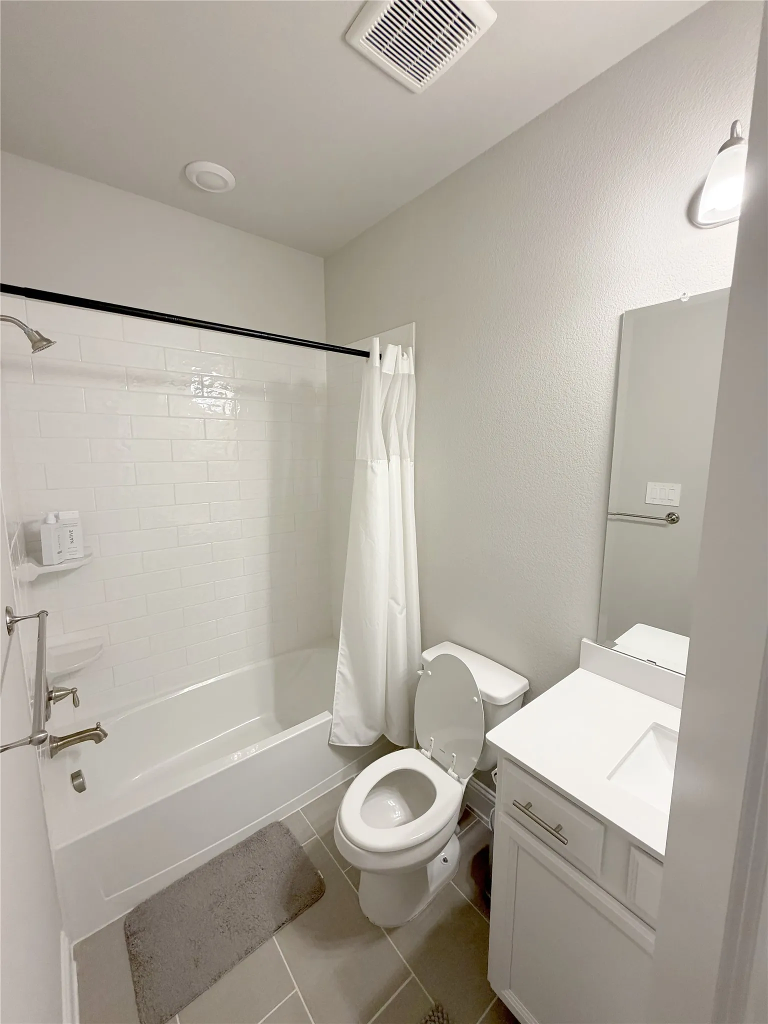 full bath connected to first floor bedroom