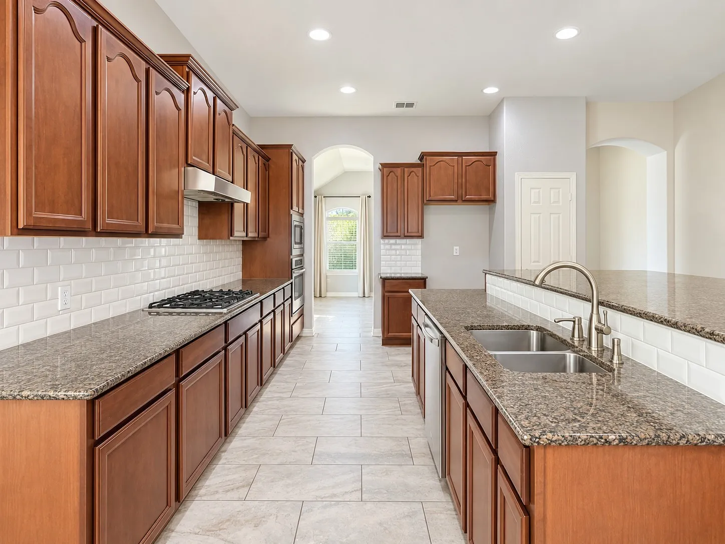 Single Family Residence For Rent in Collin County , 2713 Katie Trail, Melissa, Texas 75454, 3 Bedroom, 2 Bathroom, 2 Garage spaces, 2,127 Sqft, built in 2005, mls#21348367, Real Estate Agent in Melissa, Homes For Rent in Collin county, Homes For Rent in Melissa, Realtor in Melissa Texas, Real Estate Brokerage Independent Realty Texas, Luminita Cordes Realtor