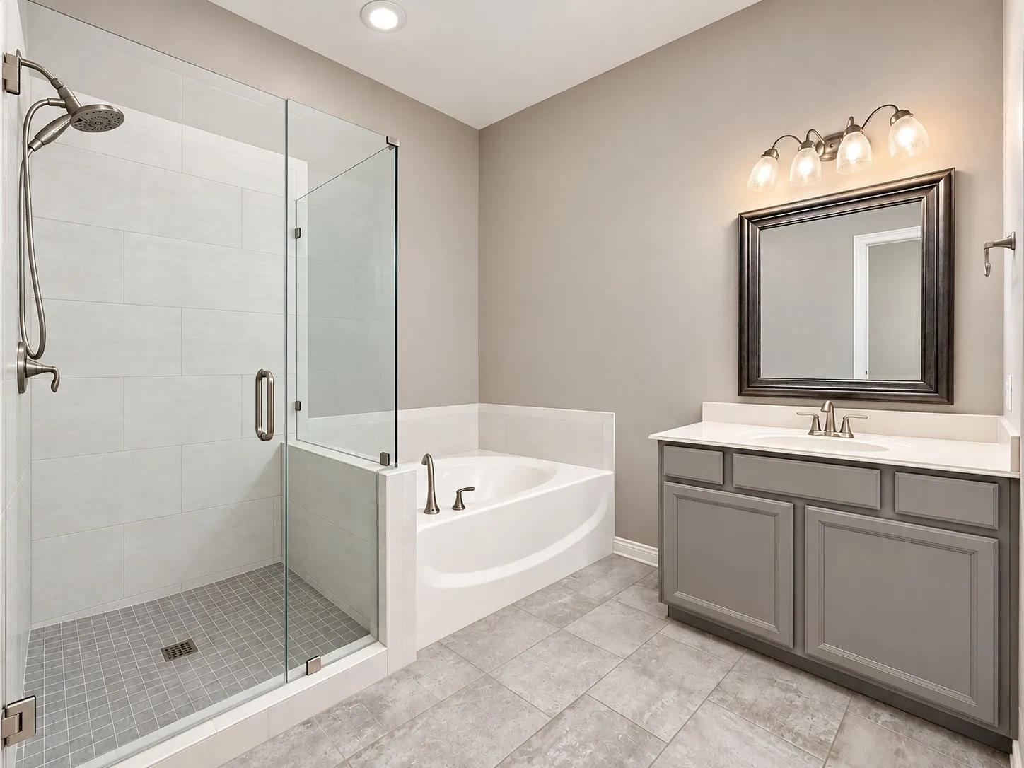 Single Family Residence For Rent in Collin County , 2713 Katie Trail, Melissa, Texas 75454, 3 Bedroom, 2 Bathroom, 2 Garage spaces, 2,127 Sqft, built in 2005, mls#21348367, Real Estate Agent in Melissa, Homes For Rent in Collin county, Homes For Rent in Melissa, Realtor in Melissa Texas, Real Estate Brokerage Independent Realty Texas, Luminita Cordes Realtor