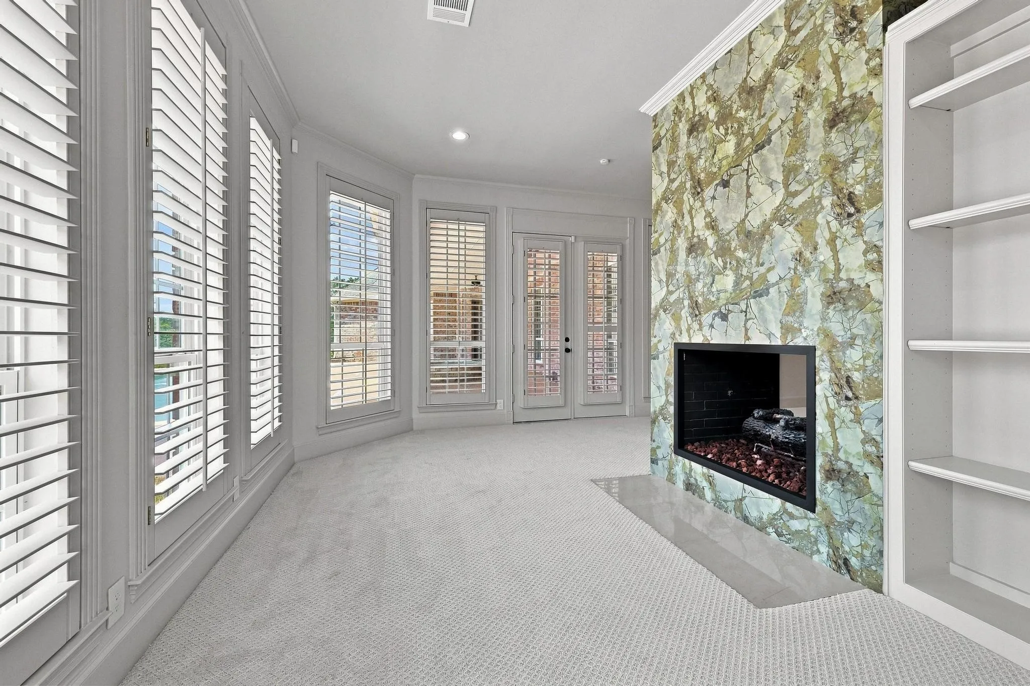 Single Family Residence For Sale in Denton County , 8295 Mountain View Road, Aubrey, Texas 76227, 5 Bedroom, 5 Bathroom, 5 Garage spaces, 5,544 Sqft, built in 1994, mls#21347205, Real Estate Agent in Aubrey, Homes For Sale in Denton county, Homes For Sale in Aubrey, Realtor in Aubrey Texas, Real Estate Brokerage Independent Realty Texas, Luminita Cordes Realtor