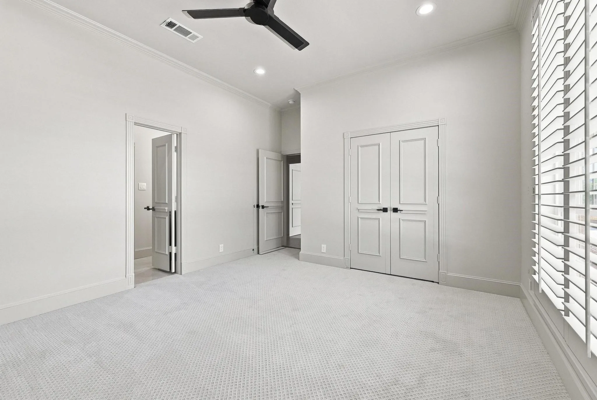 Single Family Residence For Sale in Denton County , 8295 Mountain View Road, Aubrey, Texas 76227, 5 Bedroom, 5 Bathroom, 5 Garage spaces, 5,544 Sqft, built in 1994, mls#21347205, Real Estate Agent in Aubrey, Homes For Sale in Denton county, Homes For Sale in Aubrey, Realtor in Aubrey Texas, Real Estate Brokerage Independent Realty Texas, Luminita Cordes Realtor