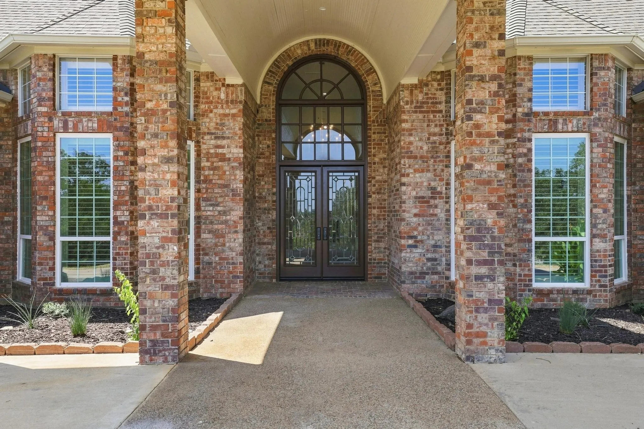 Single Family Residence For Sale in Denton County , 8295 Mountain View Road, Aubrey, Texas 76227, 5 Bedroom, 5 Bathroom, 5 Garage spaces, 5,544 Sqft, built in 1994, mls#21347205, Real Estate Agent in Aubrey, Homes For Sale in Denton county, Homes For Sale in Aubrey, Realtor in Aubrey Texas, Real Estate Brokerage Independent Realty Texas, Luminita Cordes Realtor