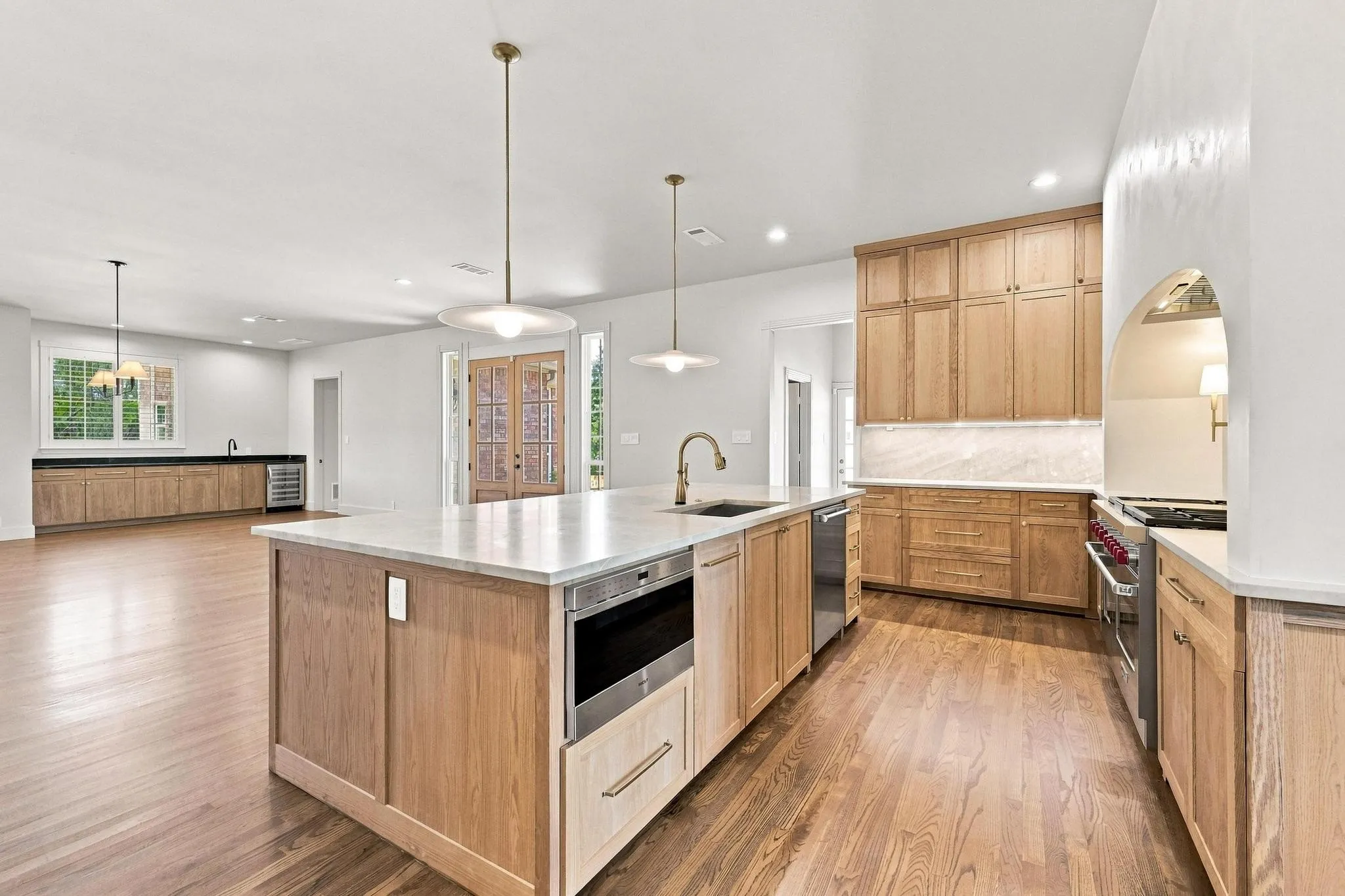 Single Family Residence For Sale in Denton County , 8295 Mountain View Road, Aubrey, Texas 76227, 5 Bedroom, 5 Bathroom, 5 Garage spaces, 5,544 Sqft, built in 1994, mls#21347205, Real Estate Agent in Aubrey, Homes For Sale in Denton county, Homes For Sale in Aubrey, Realtor in Aubrey Texas, Real Estate Brokerage Independent Realty Texas, Luminita Cordes Realtor