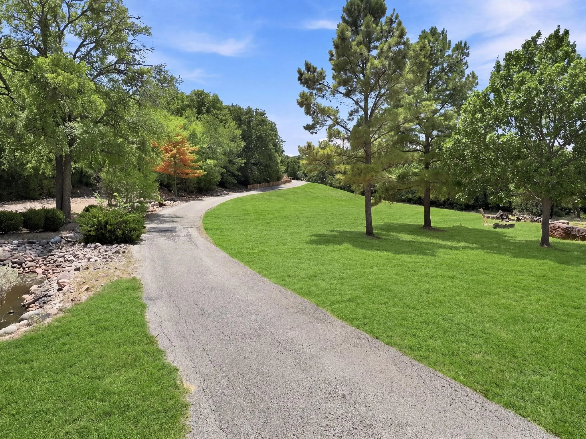 Single Family Residence For Sale in Denton County , 8295 Mountain View Road, Aubrey, Texas 76227, 5 Bedroom, 5 Bathroom, 5 Garage spaces, 5,544 Sqft, built in 1994, mls#21347205, Real Estate Agent in Aubrey, Homes For Sale in Denton county, Homes For Sale in Aubrey, Realtor in Aubrey Texas, Real Estate Brokerage Independent Realty Texas, Luminita Cordes Realtor